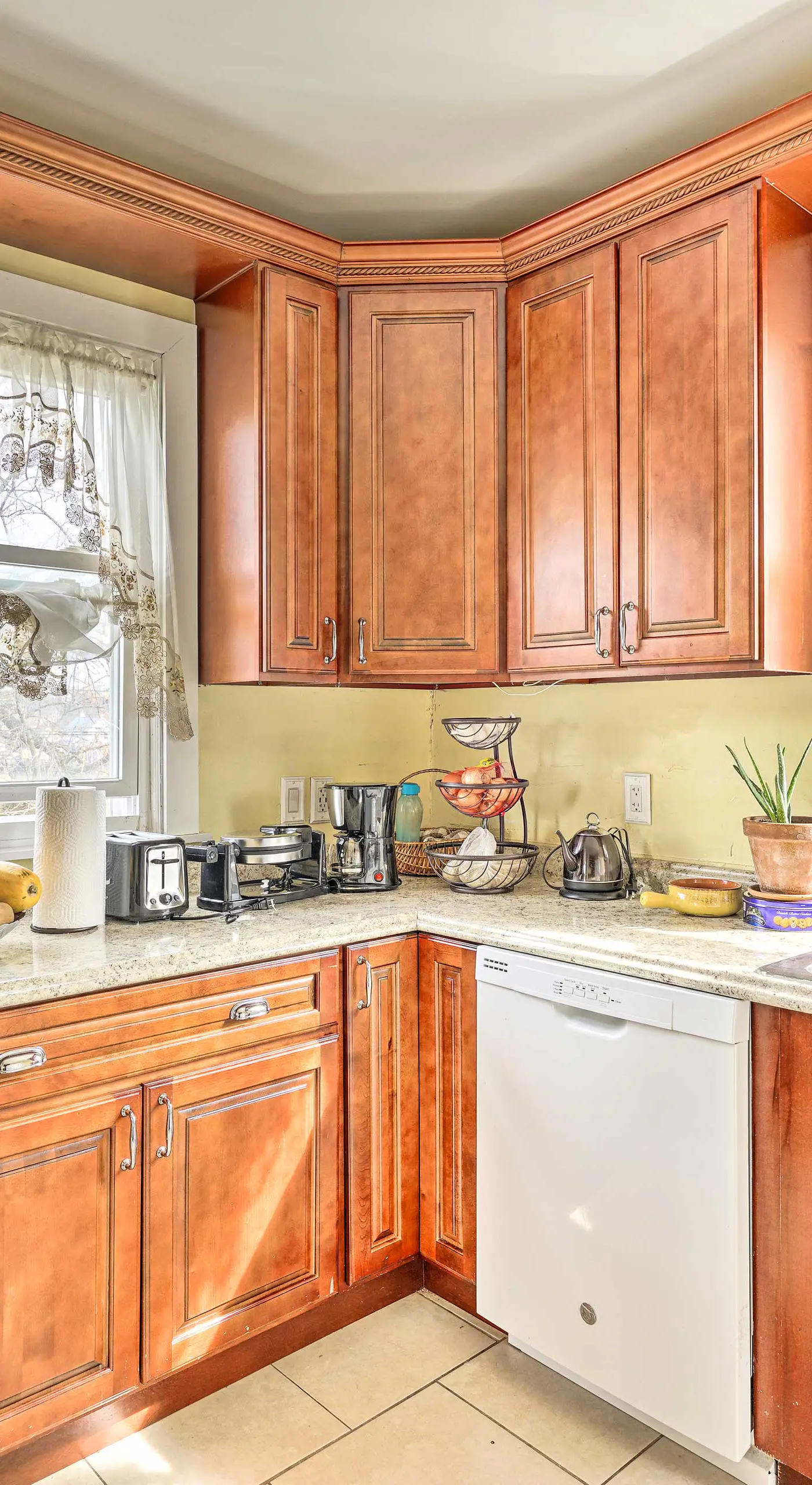 Long Branch Apartment: 1 Mi to Beach, Pier Village
