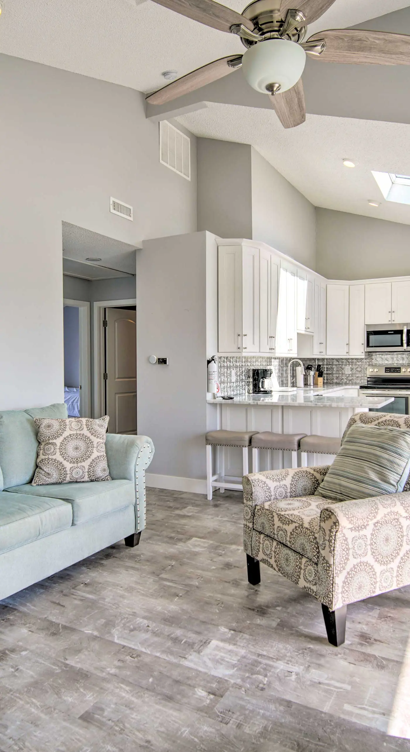 Condo w/ Bay Views ~ 5 Mi to Atlantic City!