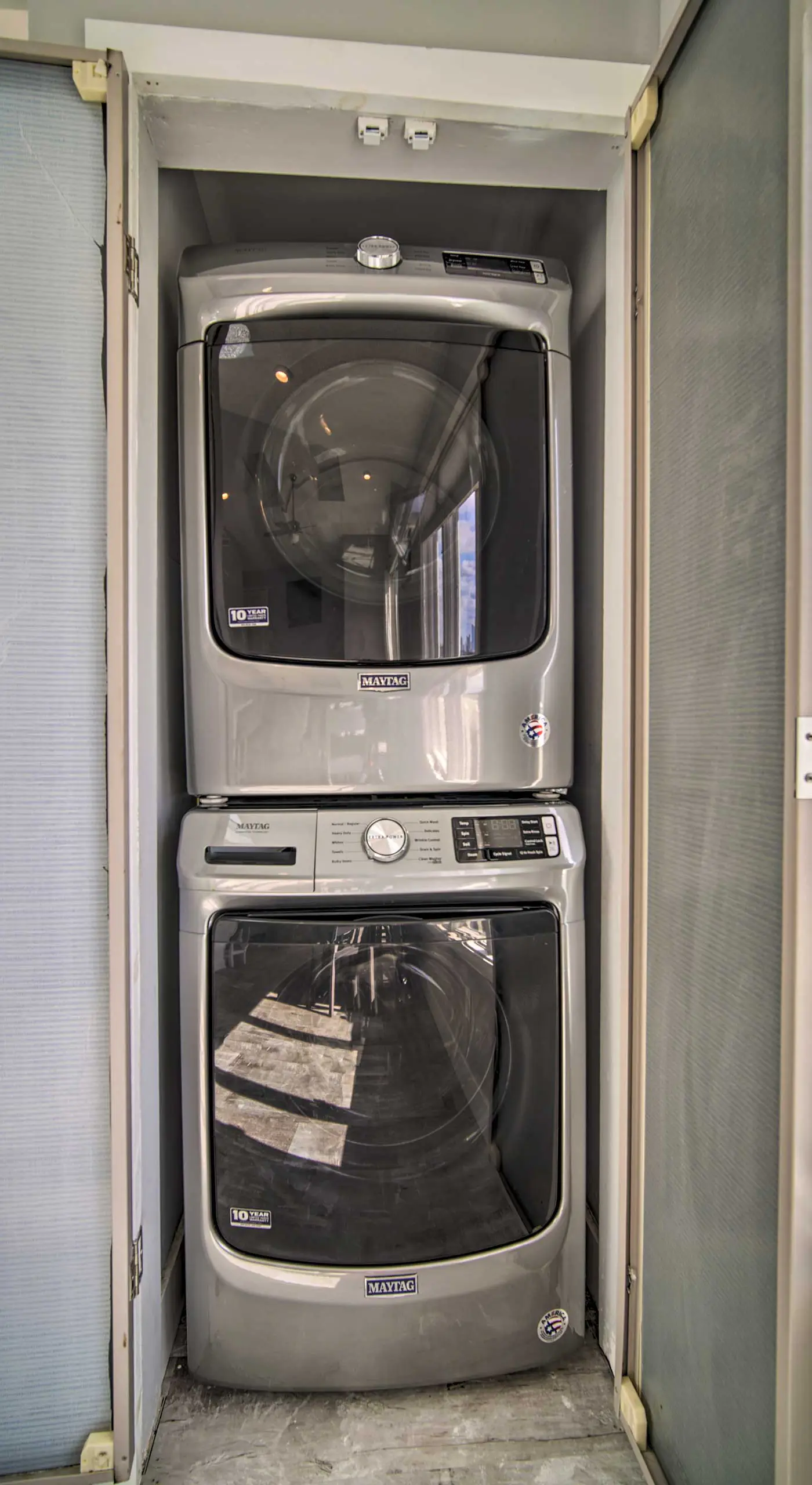 Condo w/ Bay Views ~ 5 Mi to Atlantic City!