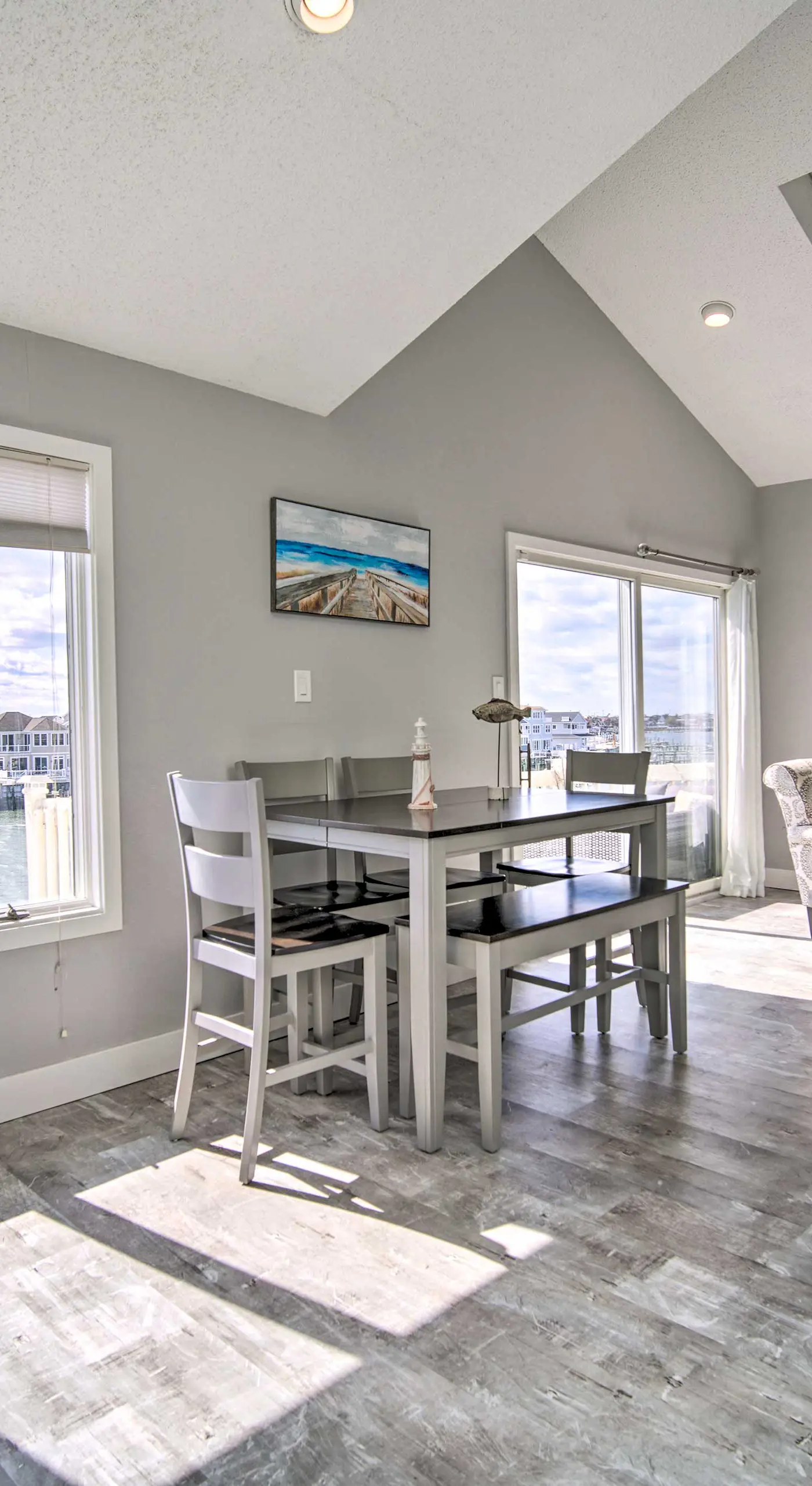 Condo w/ Bay Views ~ 5 Mi to Atlantic City!