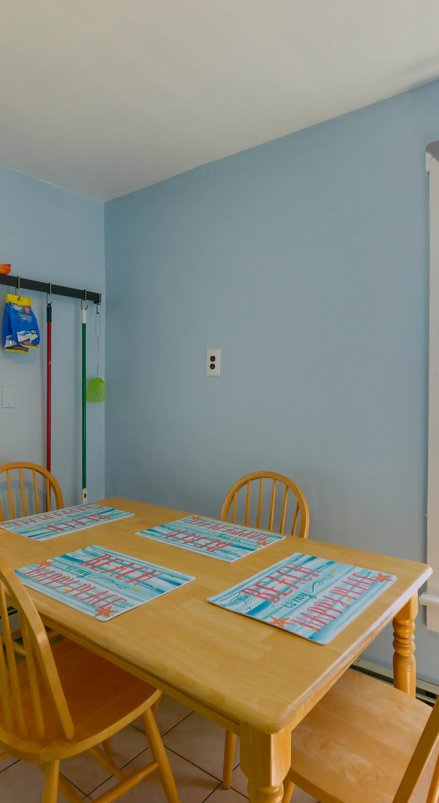 1 Block to Convention Center! Dog-Friendly Apt
