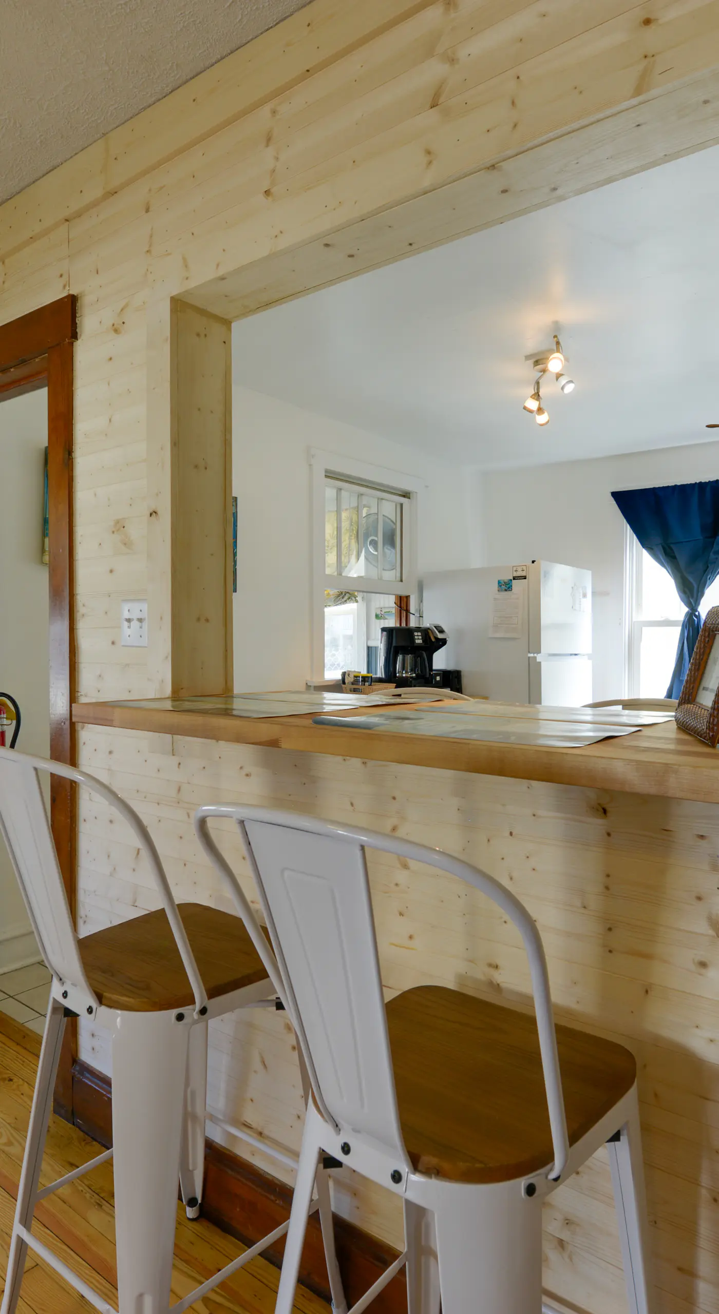 Near Convention Center & Boardwalk! Apt w/ Sunroom