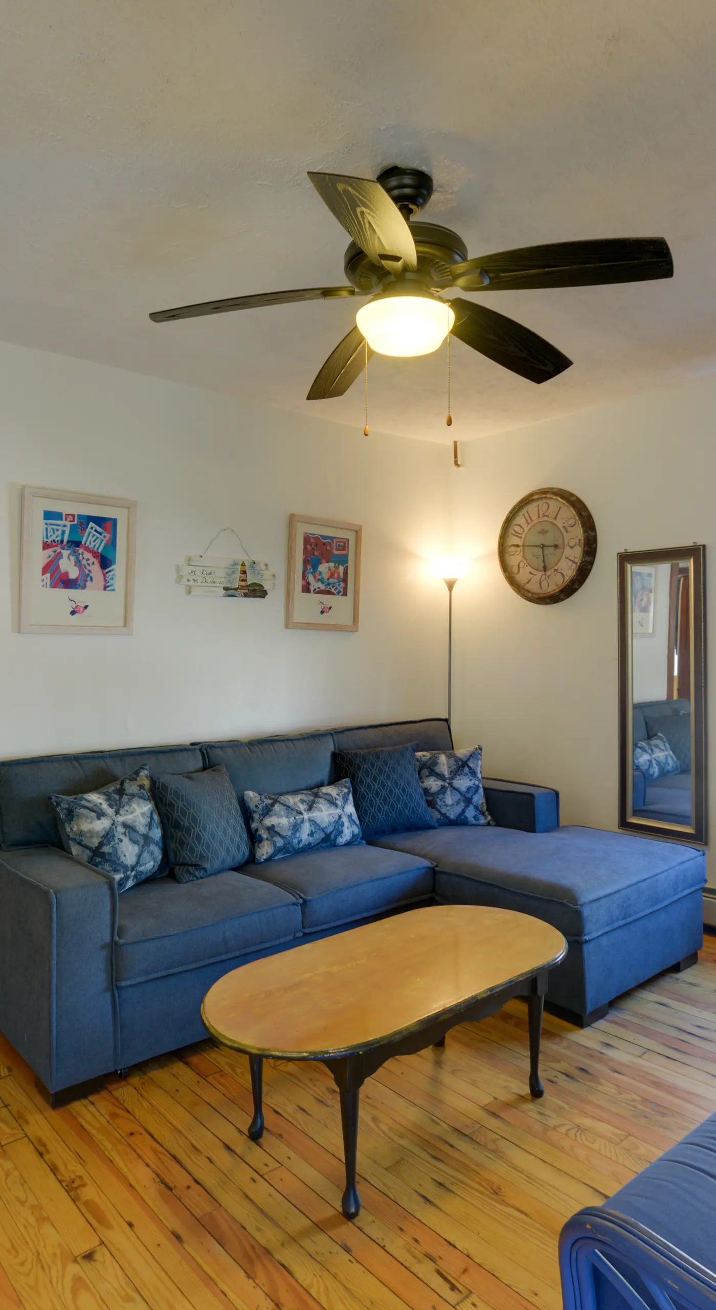 Near Convention Center & Boardwalk! Apt w/ Sunroom