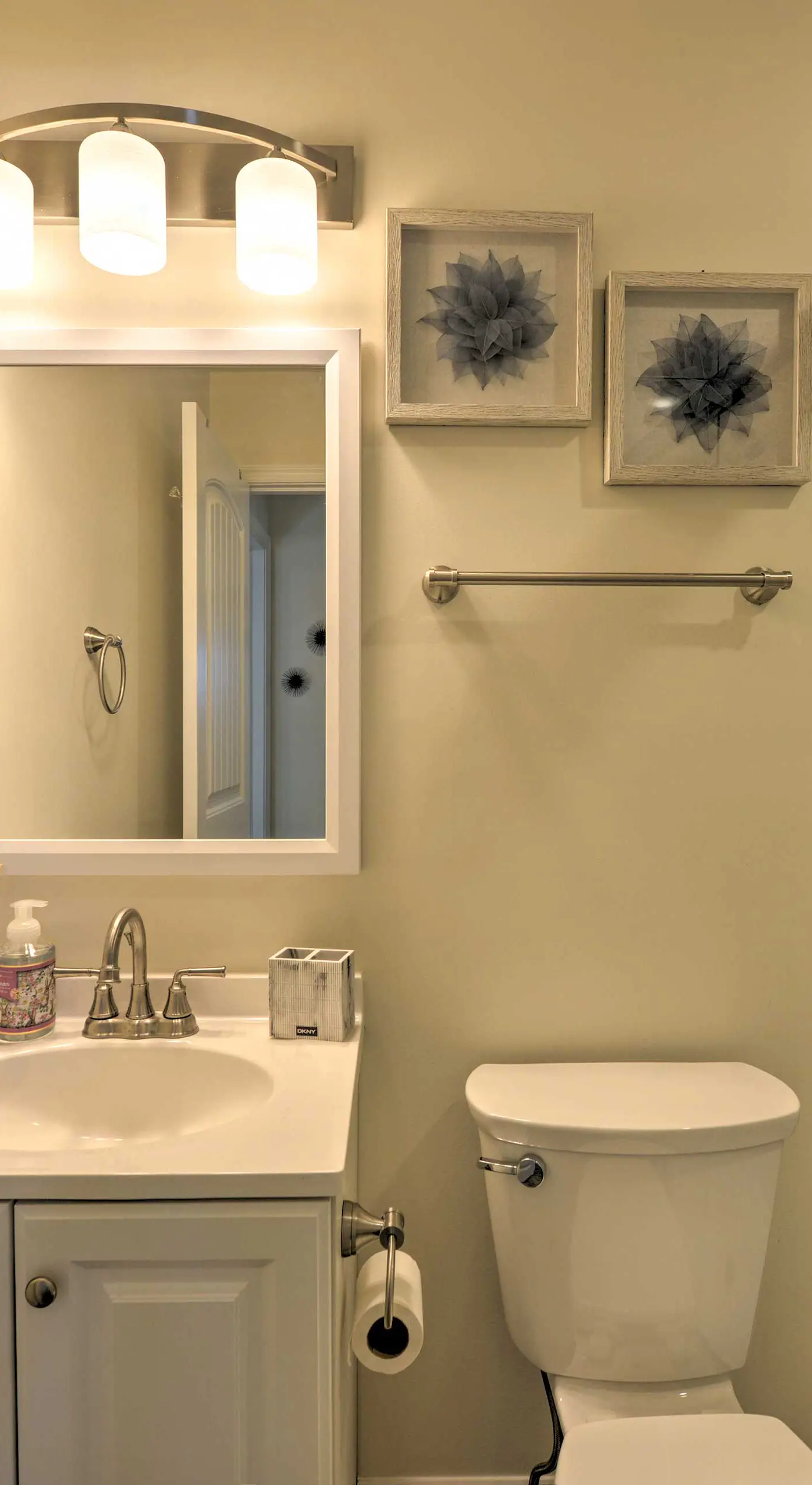 Welcoming Wildwood Condo ~ 1 Block to Beach!