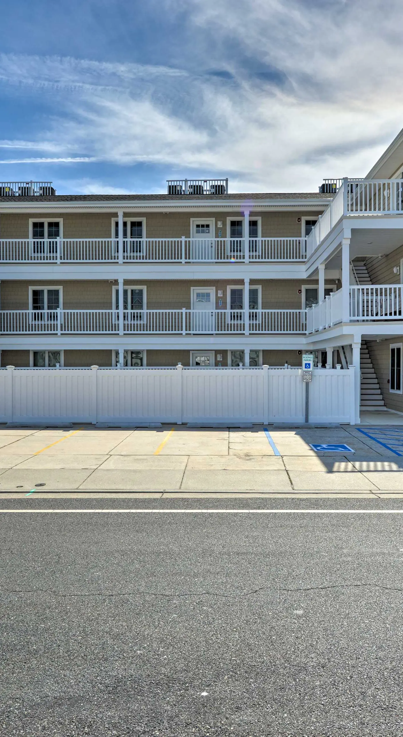 Welcoming Wildwood Condo ~ 1 Block to Beach!