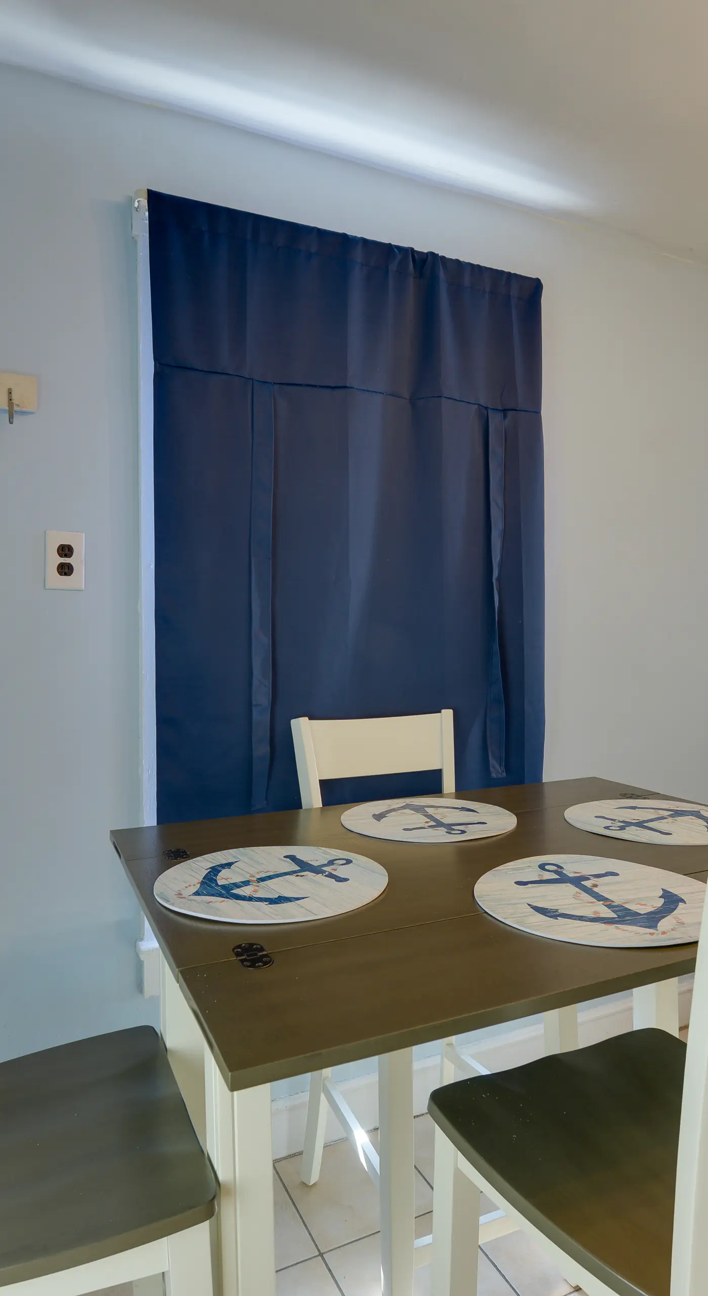 Walk to Convention Center & Boardwalk! Family Apt