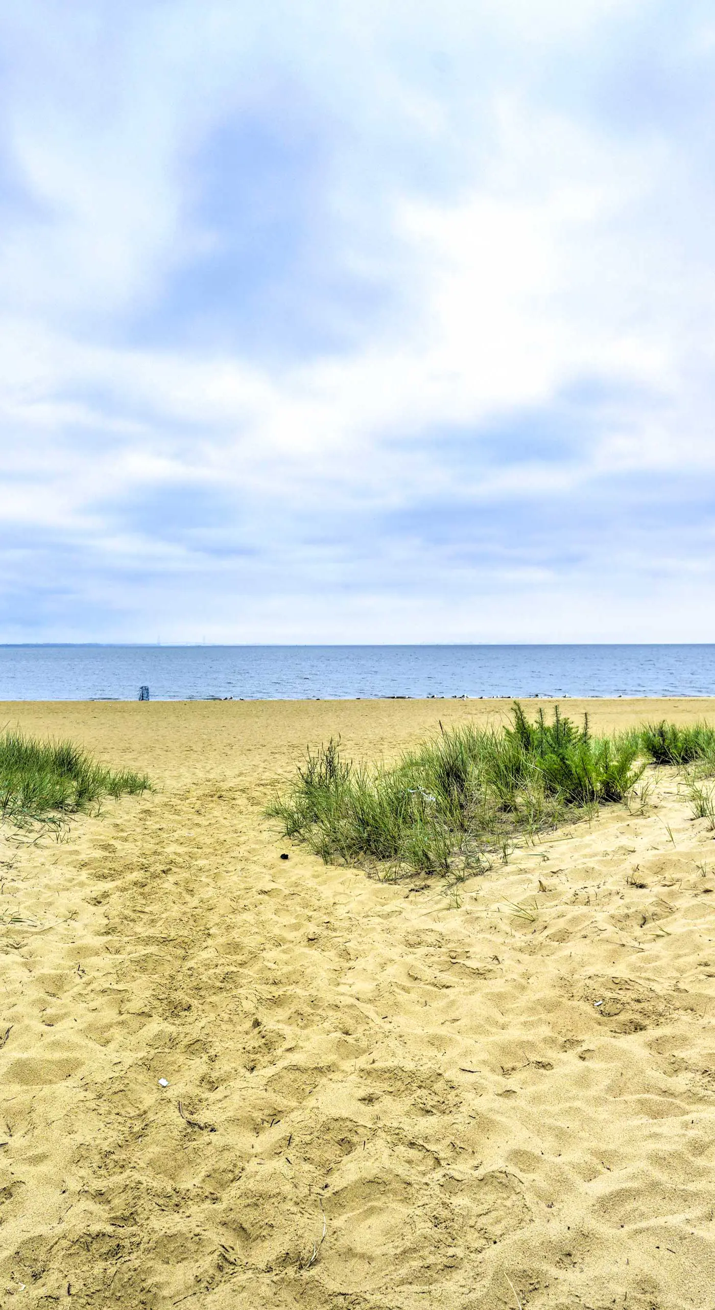 Family-Friendly Keansburg Home: Walk to Beach!