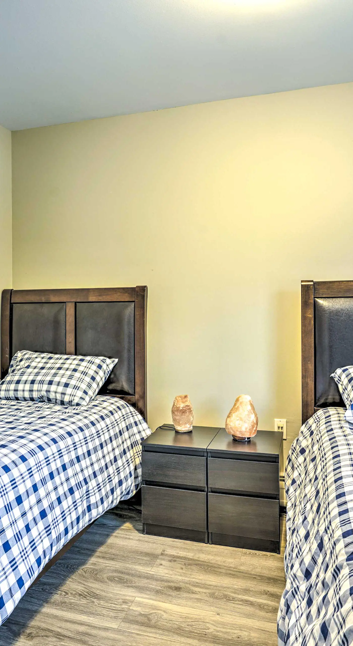 Family-Friendly Keansburg Home: Walk to Beach!