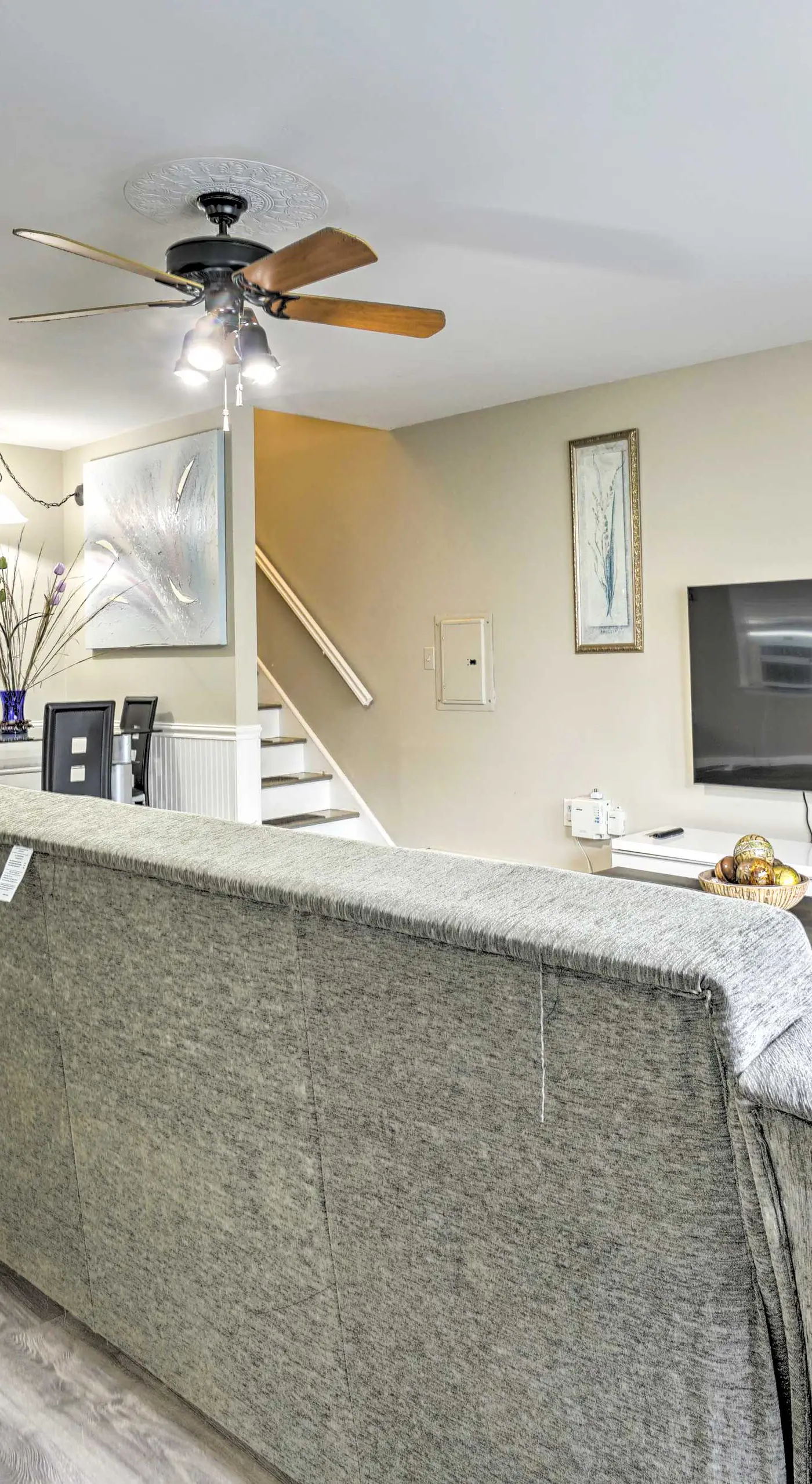 Family-Friendly Keansburg Home: Walk to Beach!