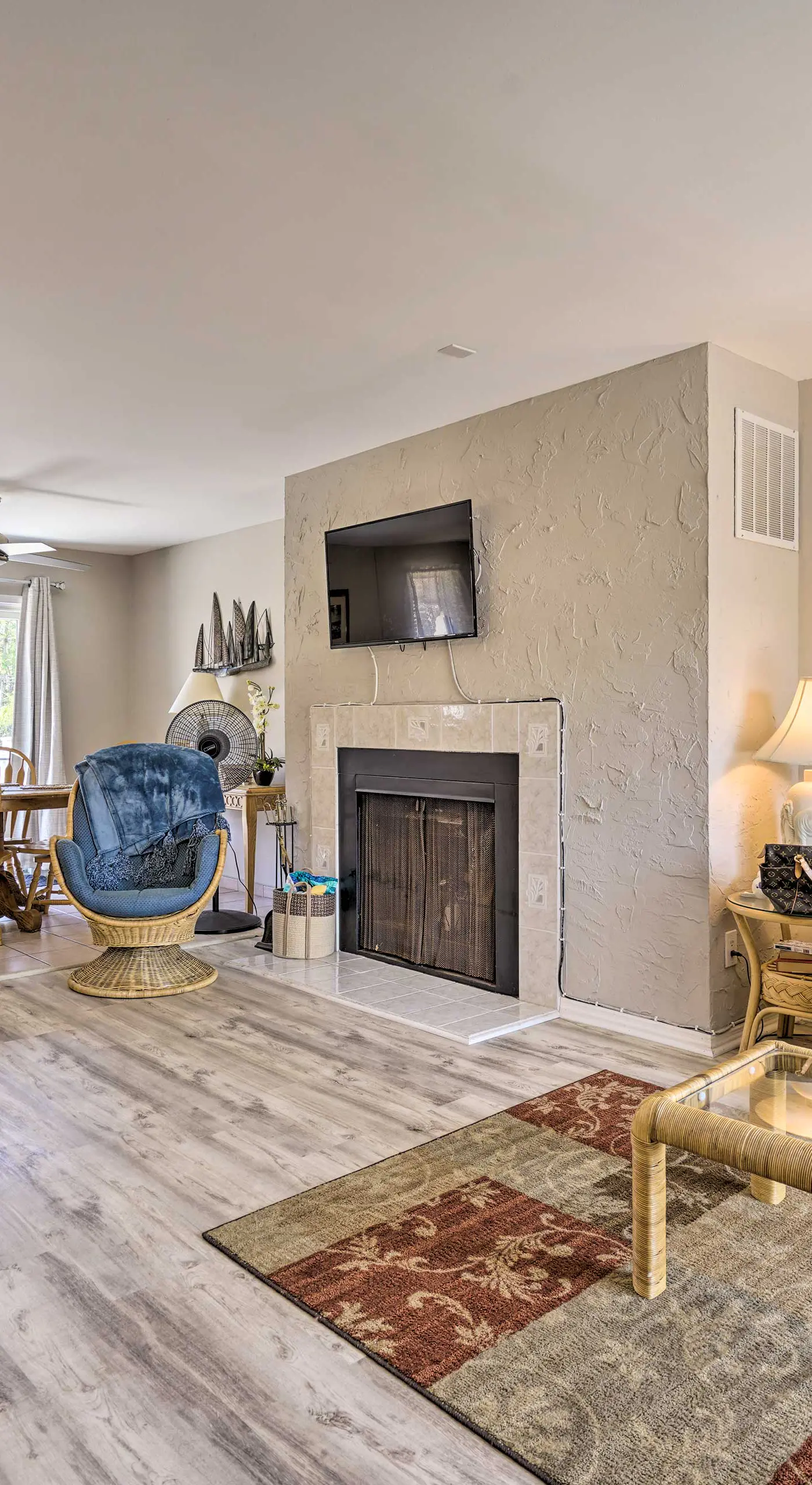Brigantine Retreat w/ Balconies - Walk to Beach!