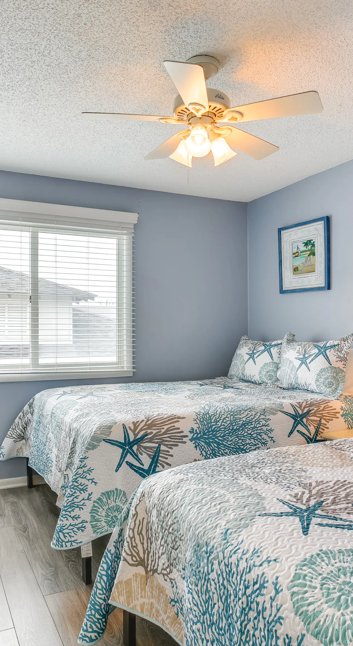 Quaint Wildwood Condo ~ Walk to Beach!
