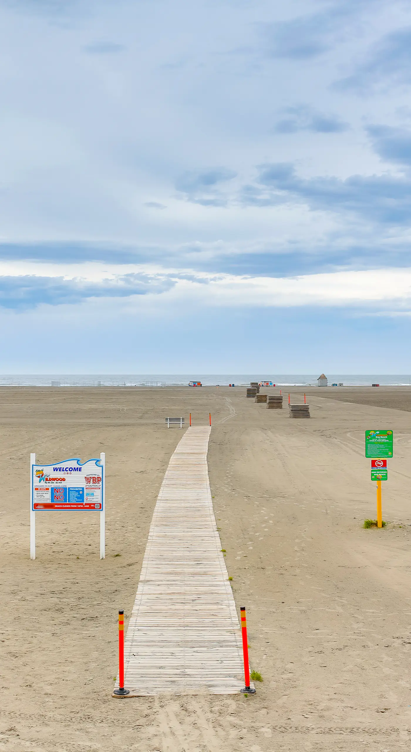 Quaint Wildwood Condo ~ Walk to Beach!