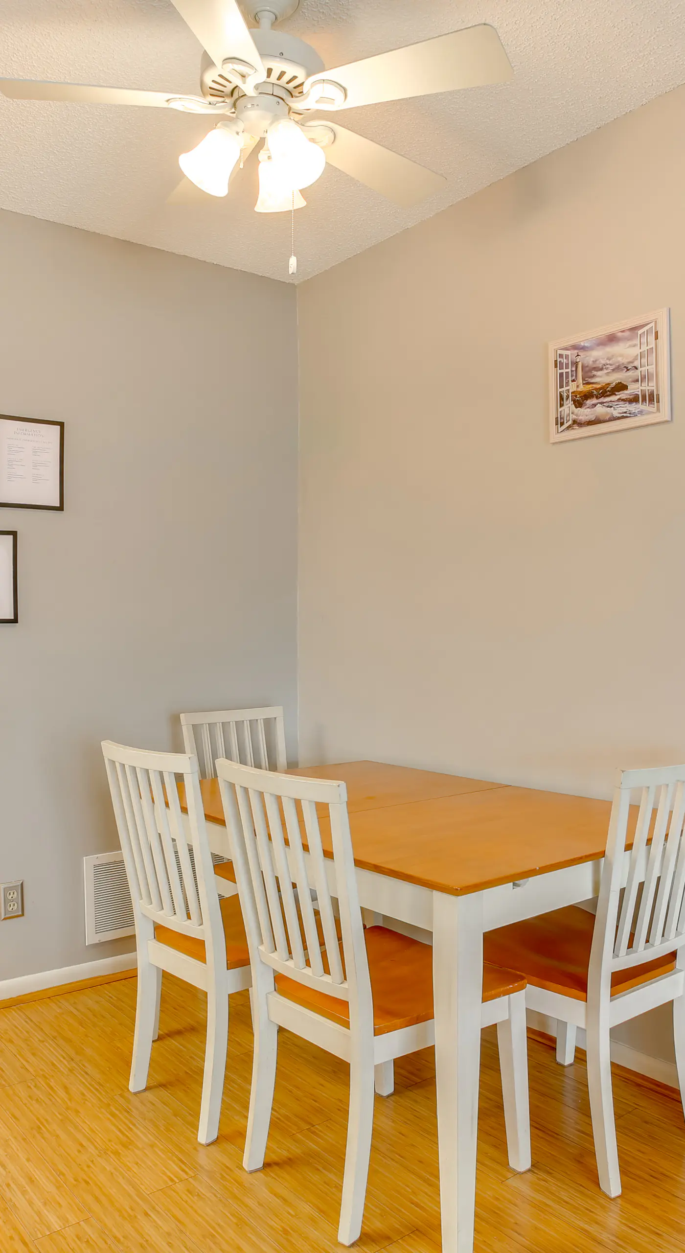 Quaint Wildwood Condo ~ Walk to Beach!
