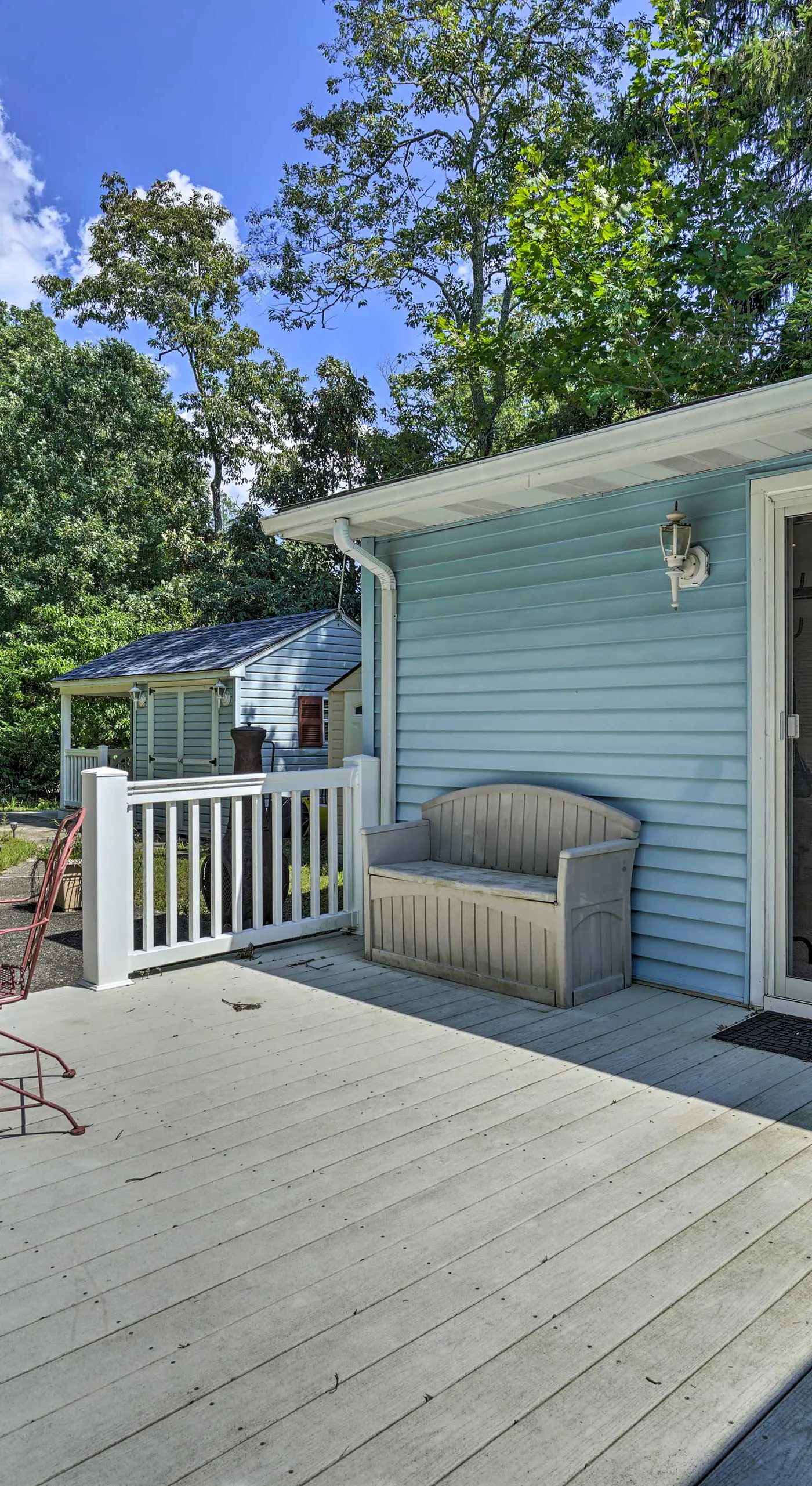 Dog-Friendly Waretown Home w/ Furnished Deck!