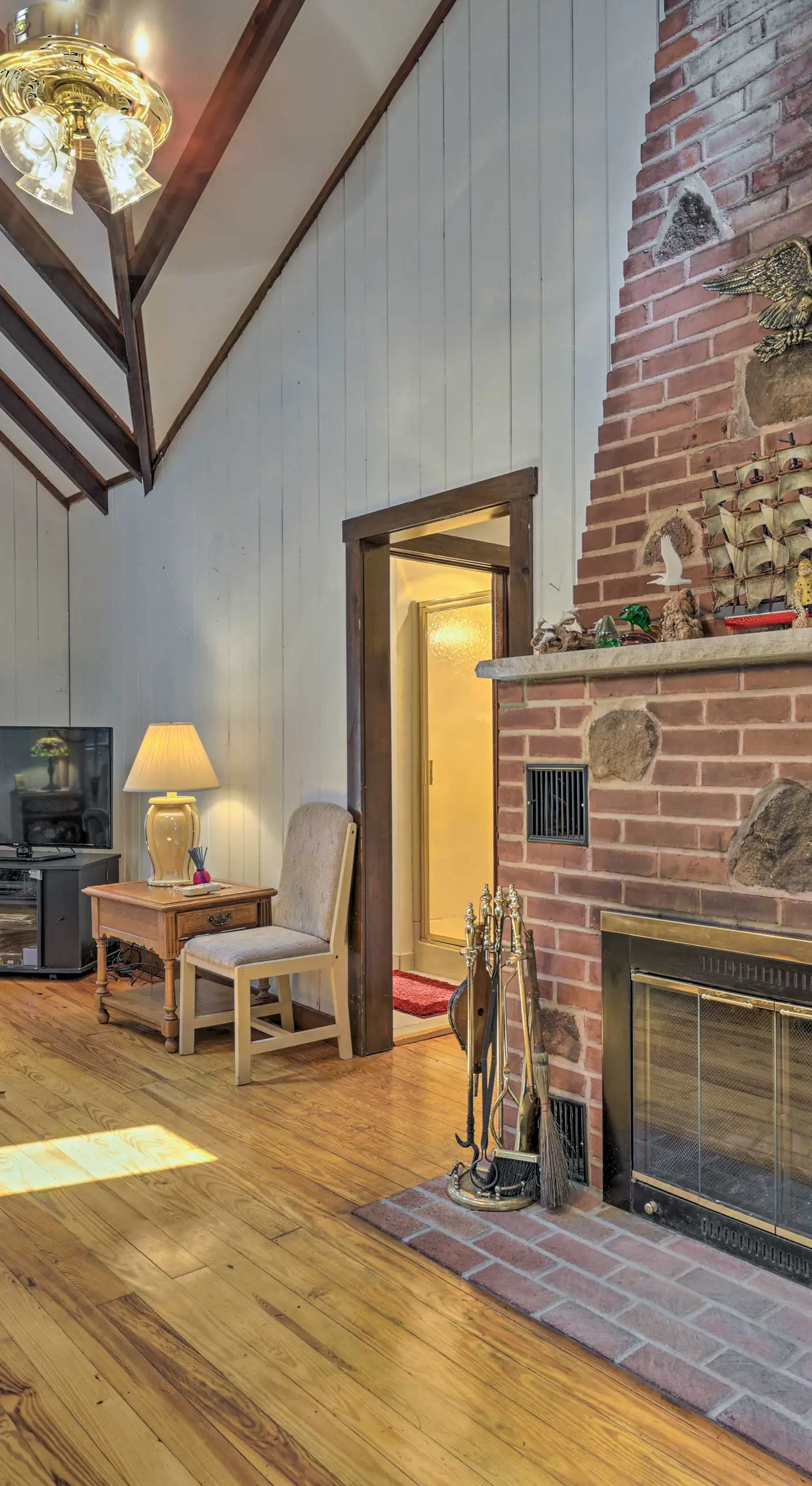 Dog-Friendly Waretown Home w/ Furnished Deck!