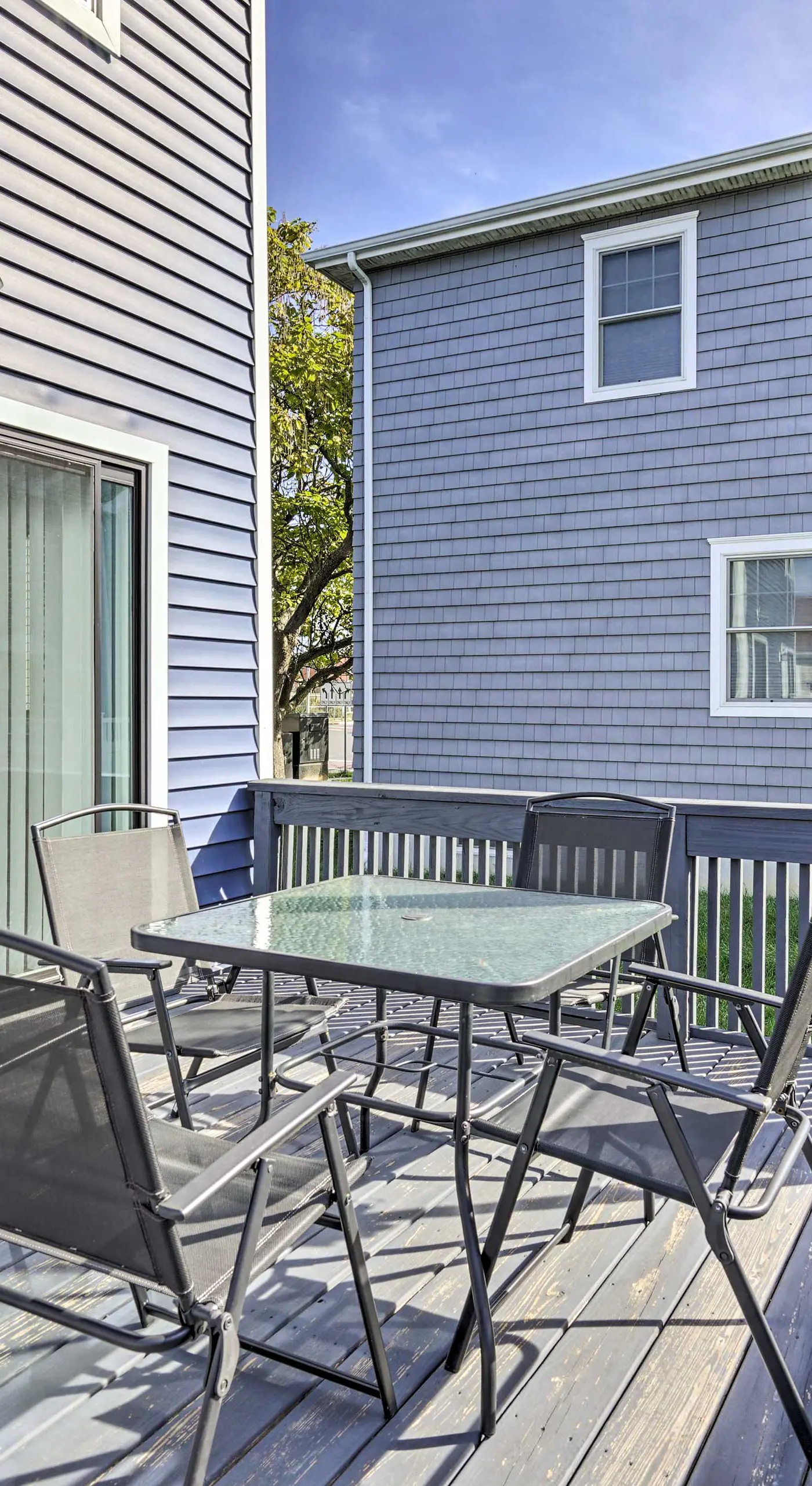 Long Branch Getaway: Grill, 1 Block to Beach!
