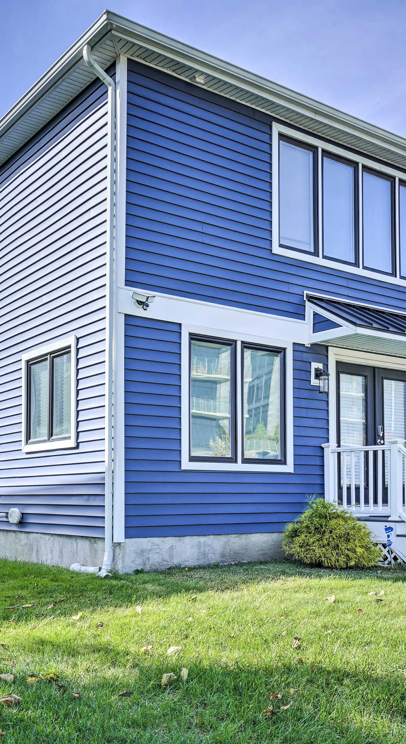 Long Branch Getaway: Grill, 1 Block to Beach!
