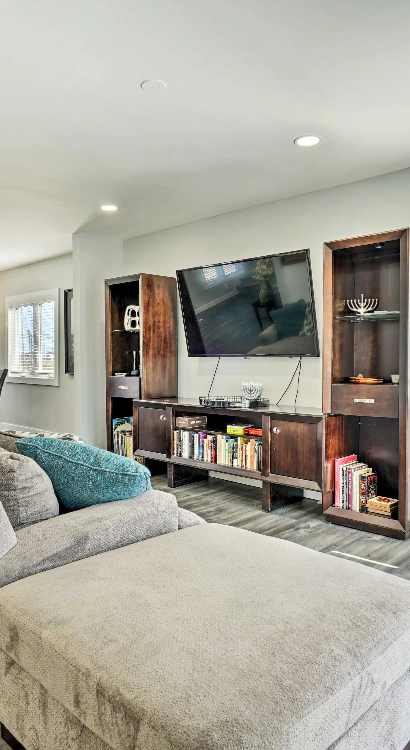 Long Branch Getaway: Grill, 1 Block to Beach!