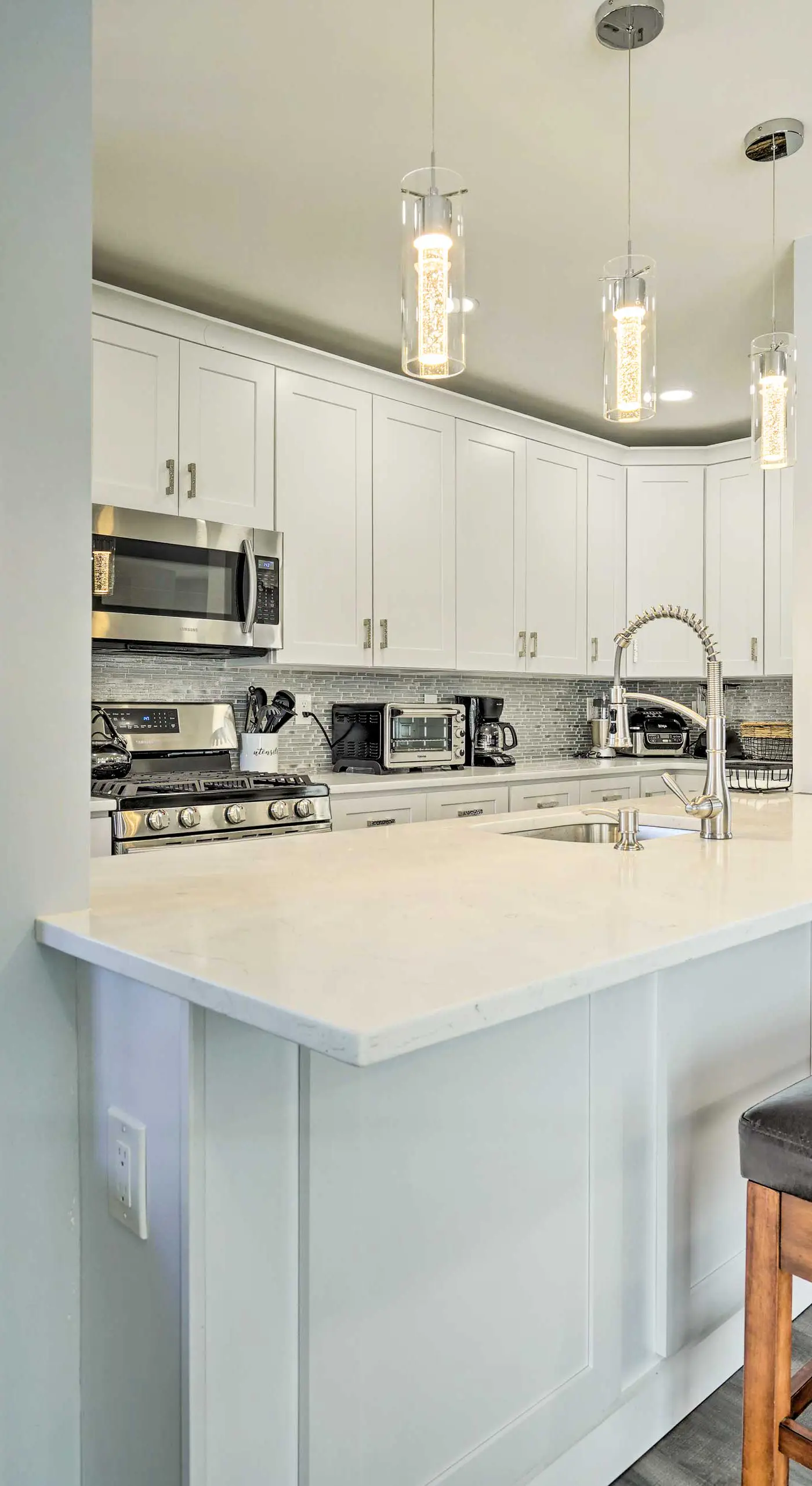 Long Branch Getaway: Grill, 1 Block to Beach!