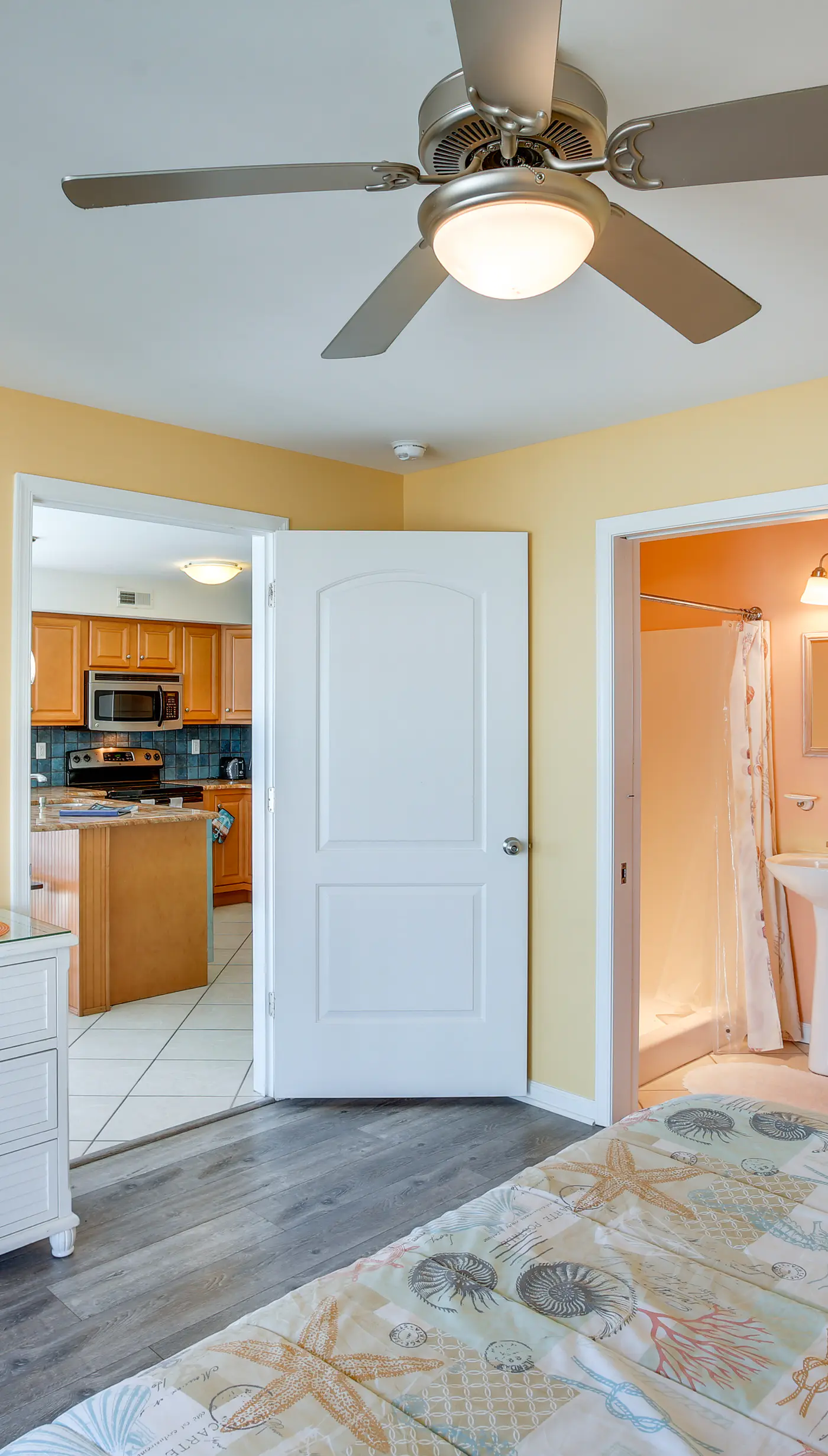 North Wildwood Condo - Beach Across Street!