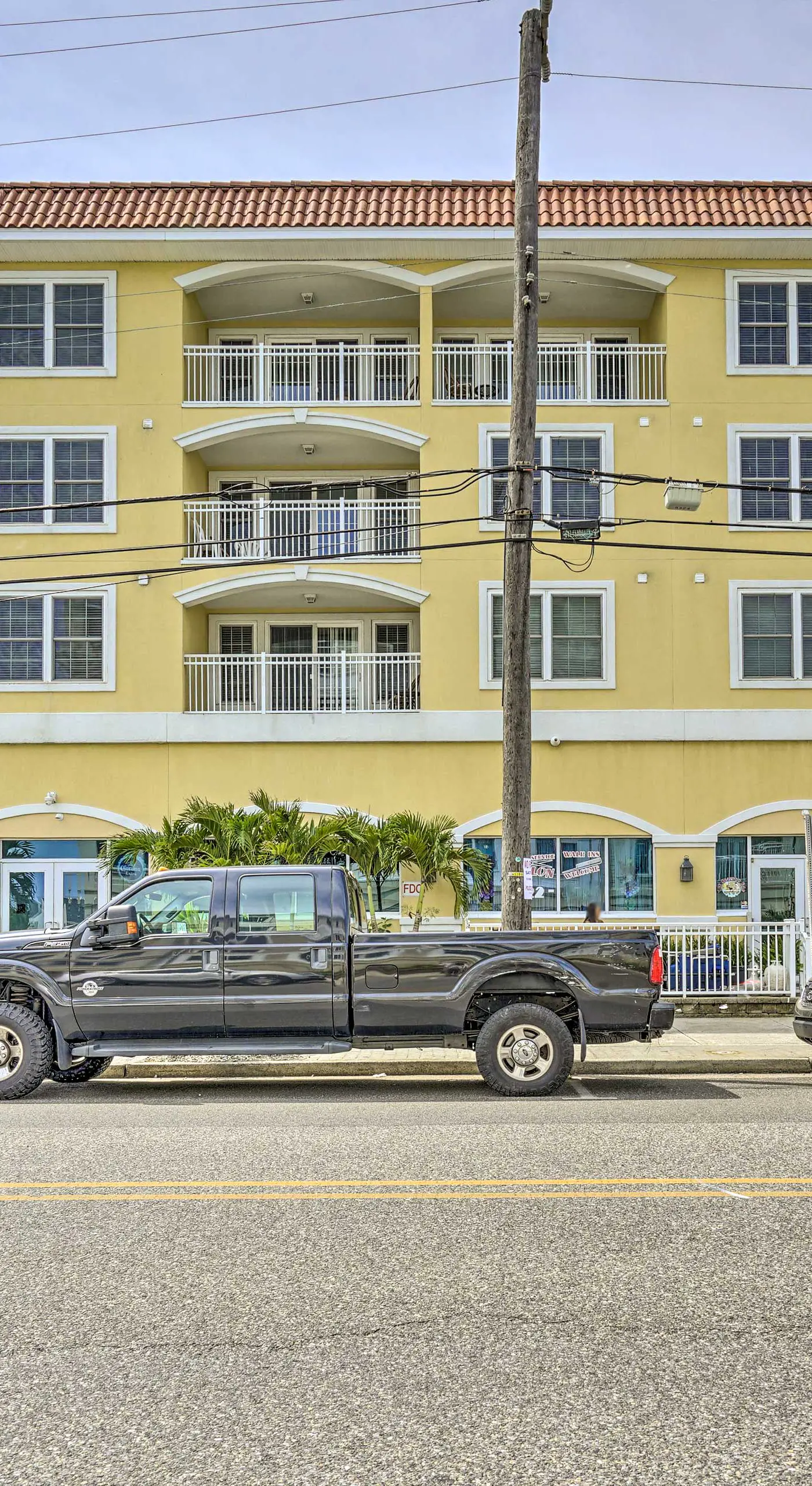 North Wildwood Condo - Beach Across Street!