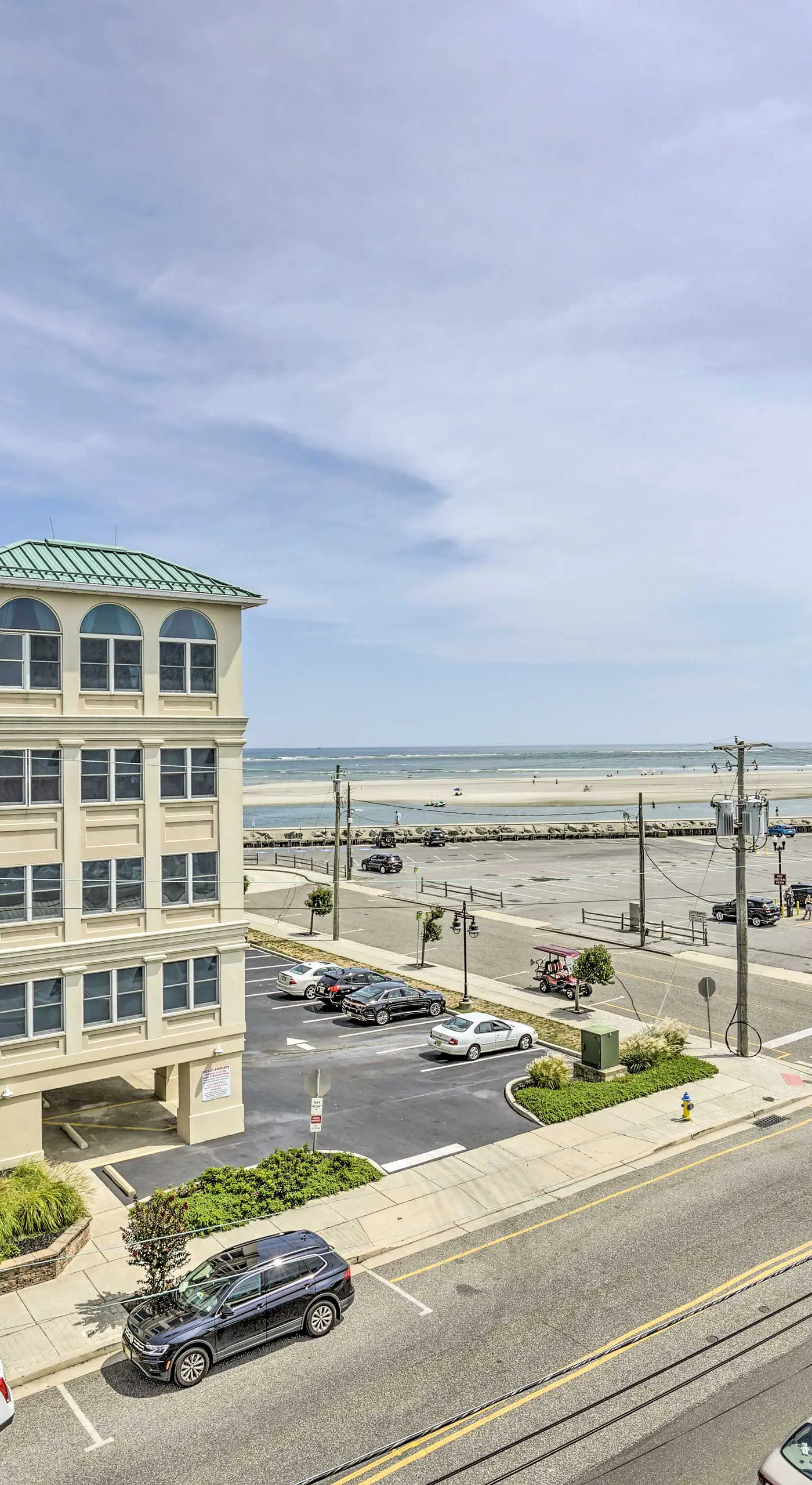 North Wildwood Condo - Beach Across Street!