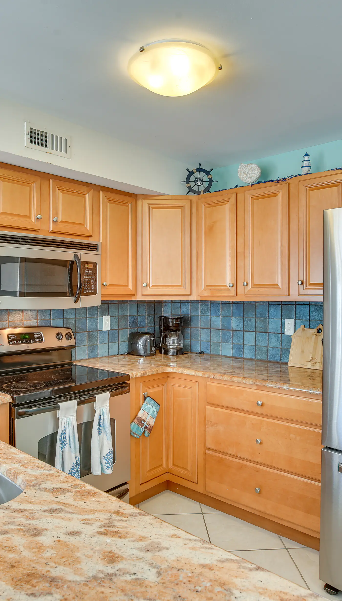 North Wildwood Condo - Beach Across Street!