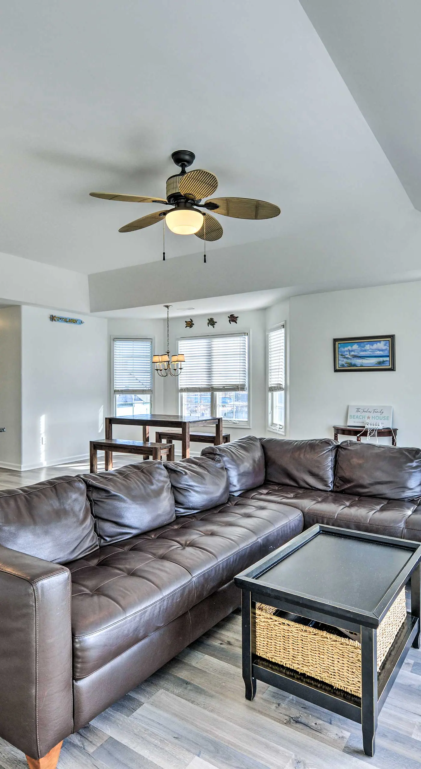 Wildwood Condo: Walk to Beach + Water Parks!