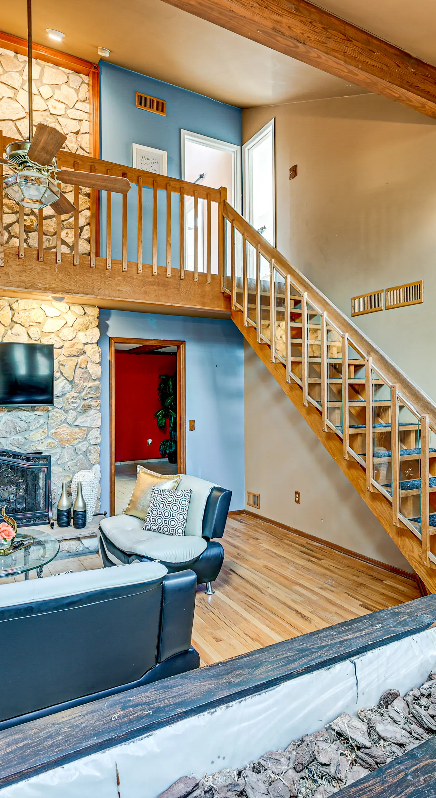 < 1 Mi to Ocean Gate Beach! Lovely Home w/ Hot Tub