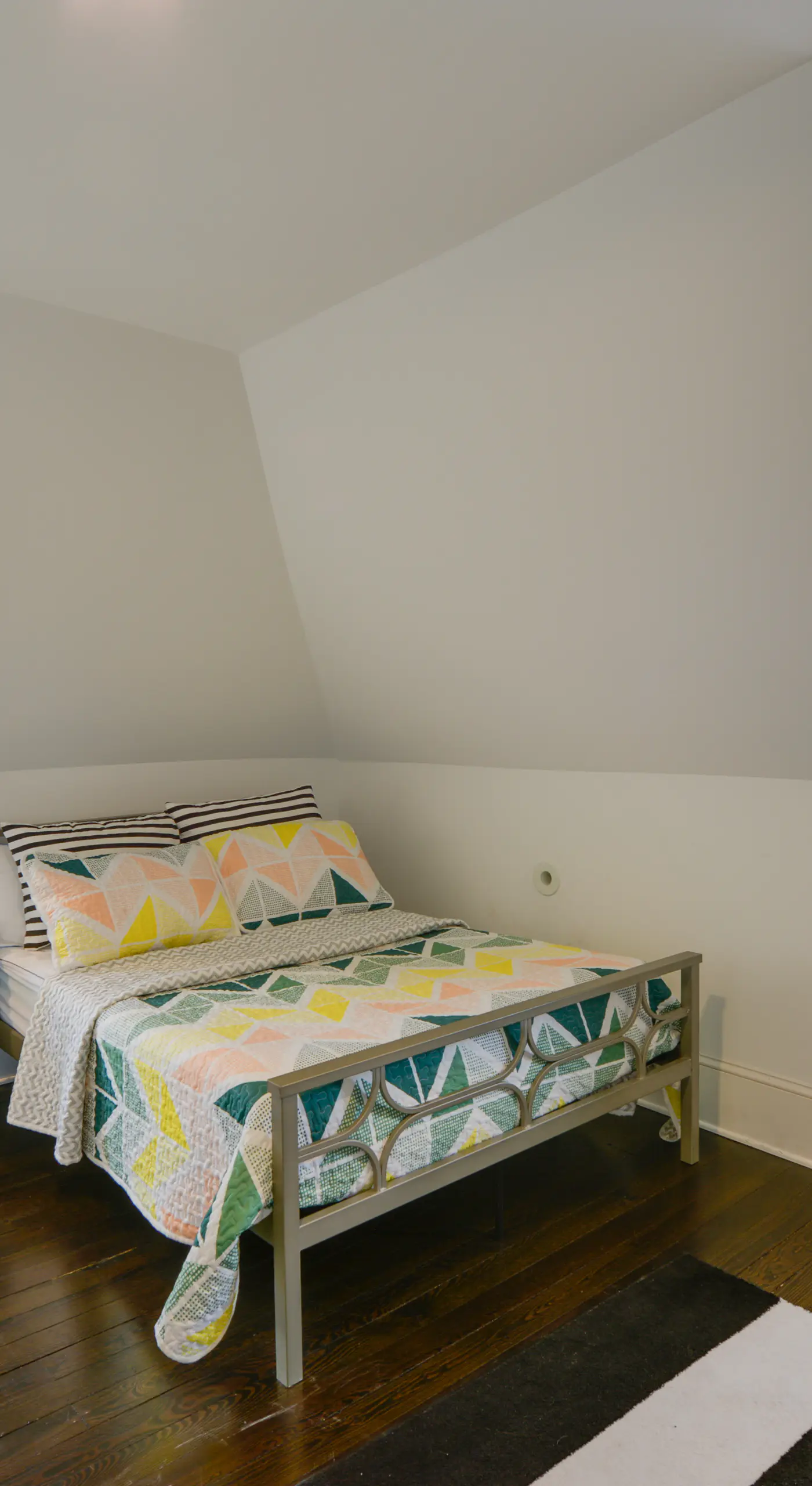 North Wildwood Home w/ Porch ~ 3 Blocks to Beach!