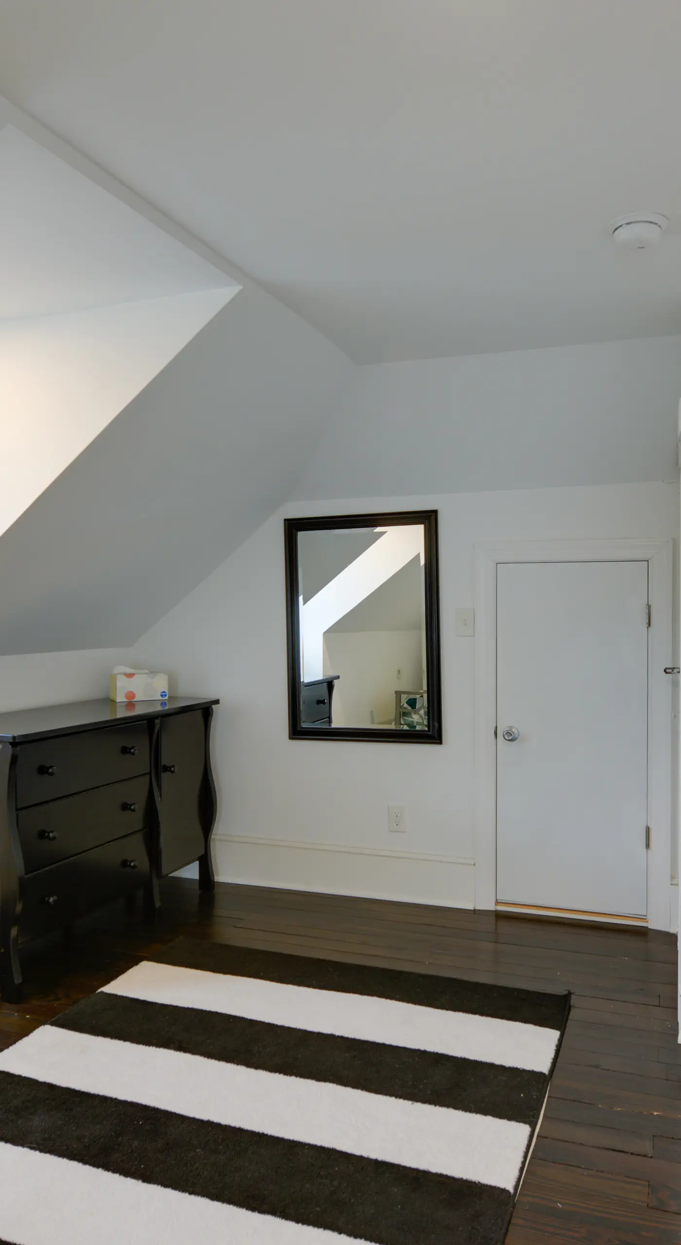North Wildwood Home w/ Porch ~ 3 Blocks to Beach!