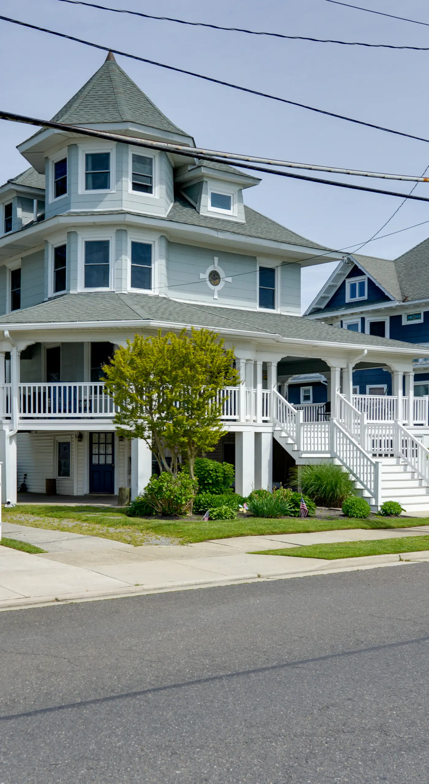 North Wildwood Home w/ Porch ~ 3 Blocks to Beach!