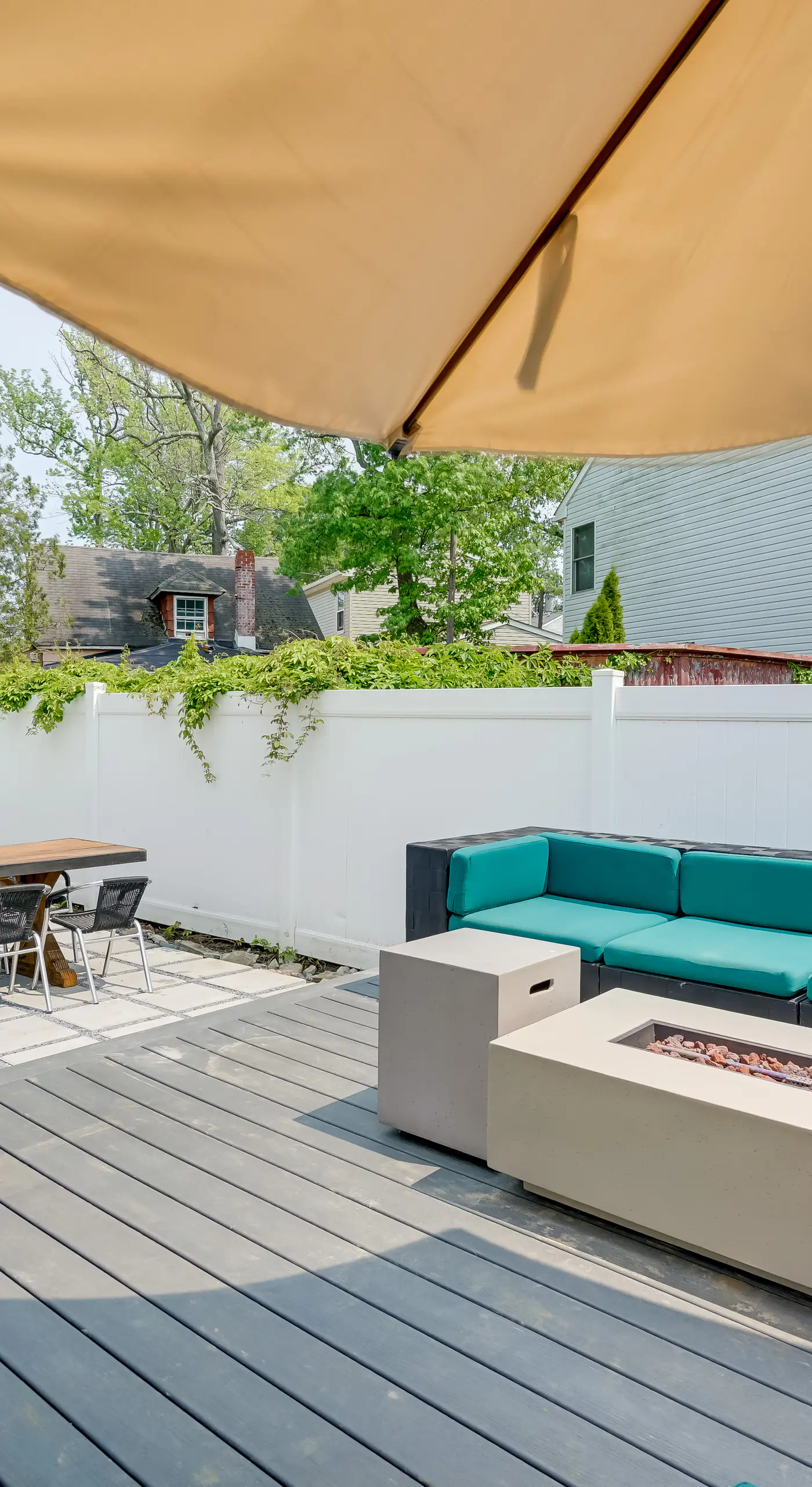 Gorgeous Keansburg Home w/ Pool: Walk to Beach!