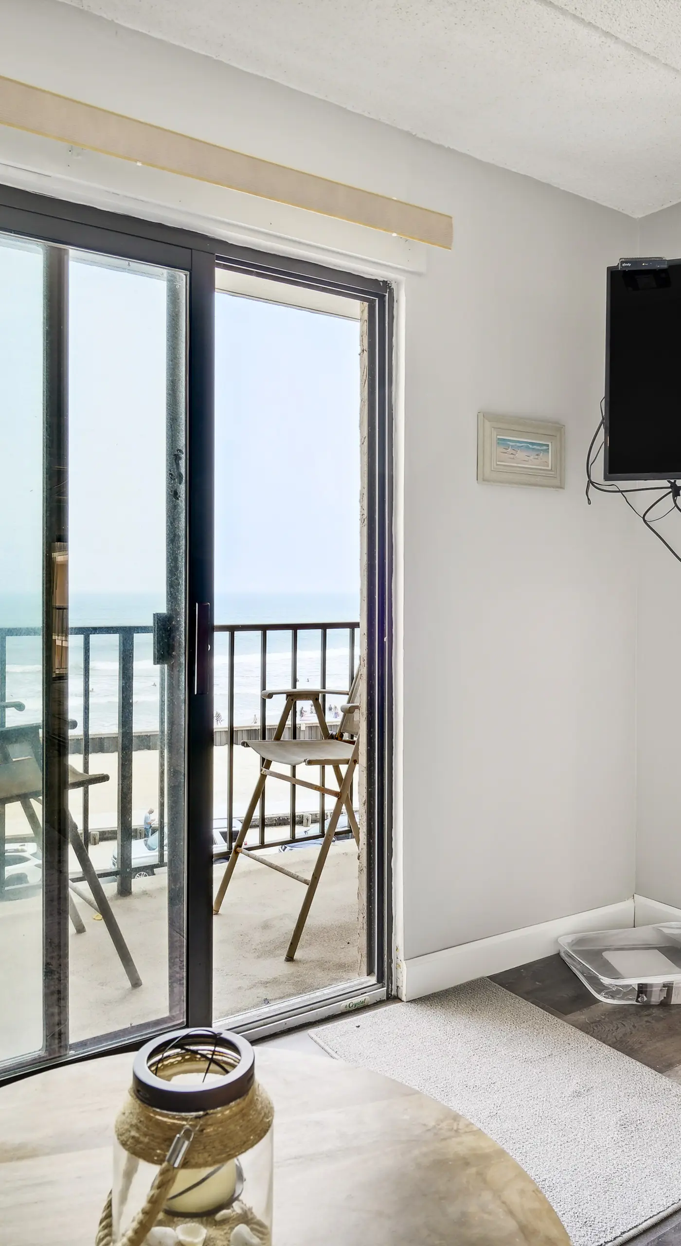 Beachfront Fourth-Floor Condo w/ Community Pool!