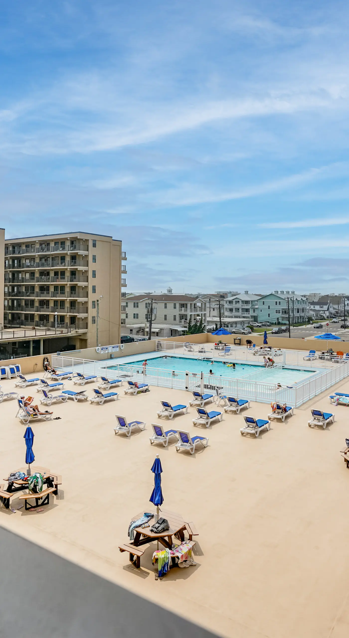 Beachfront Fourth-Floor Condo w/ Community Pool!