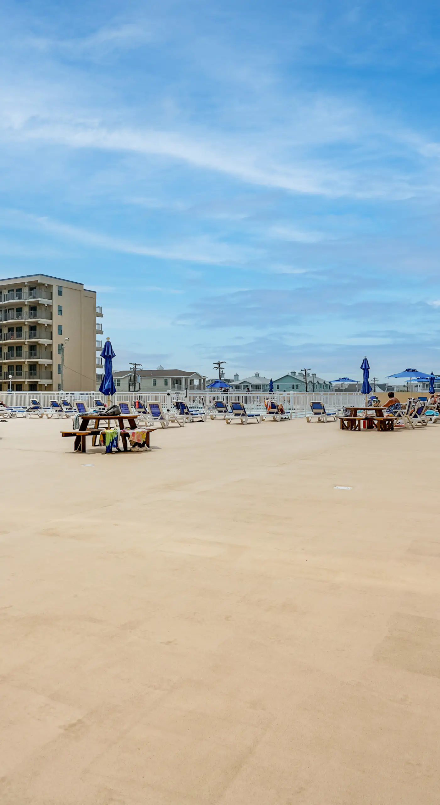 Beachfront Fourth-Floor Condo w/ Community Pool!
