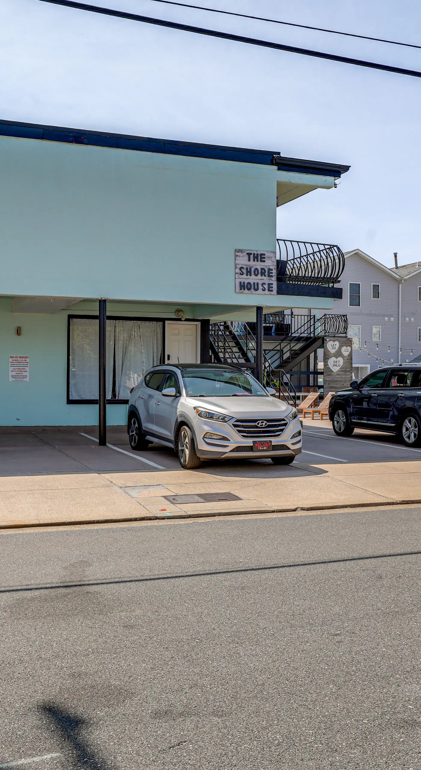 Wildwood Condo: Community Pool, Walk to Beach!
