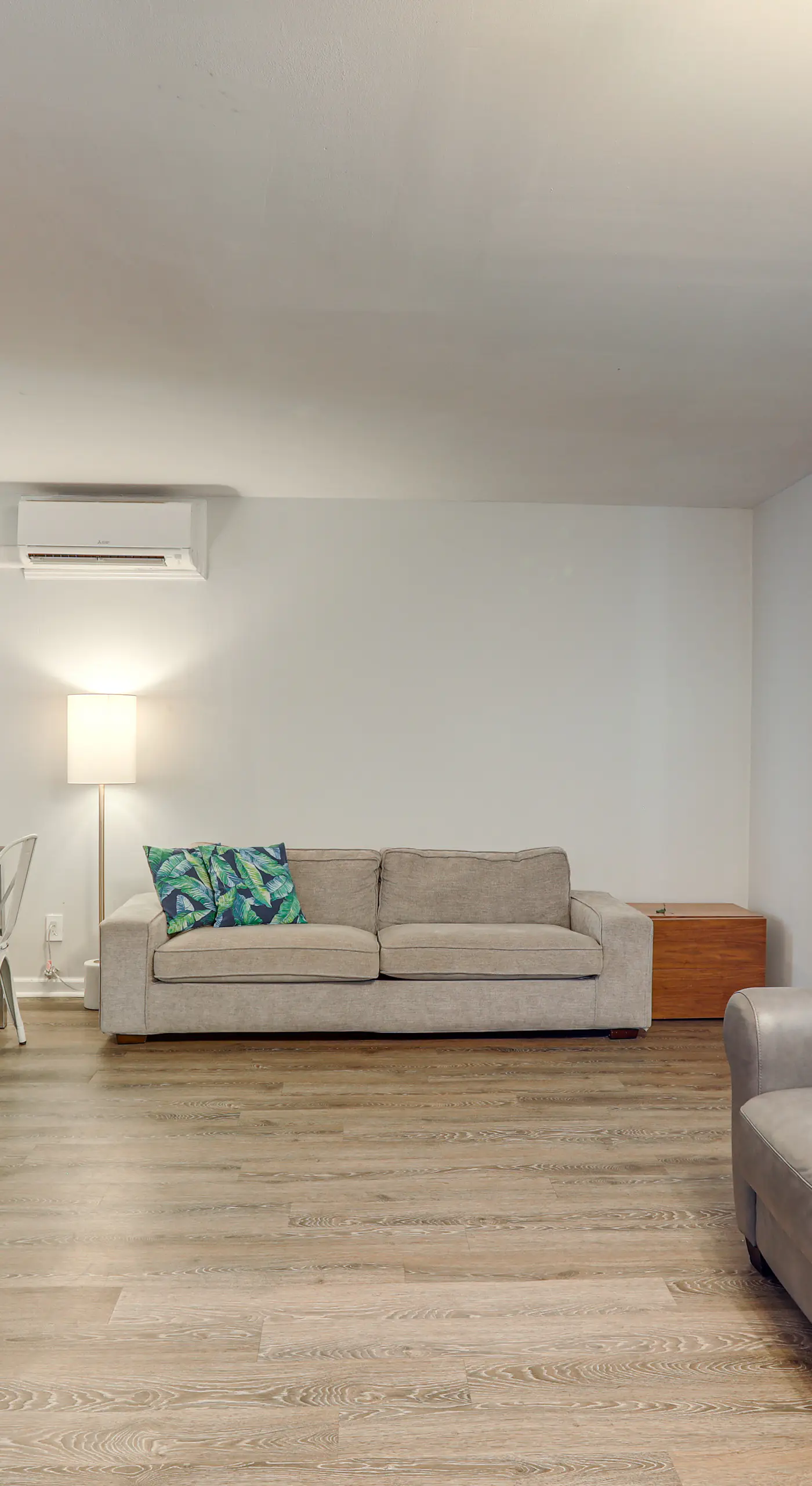 Wildwood Condo: Community Pool, Walk to Beach!