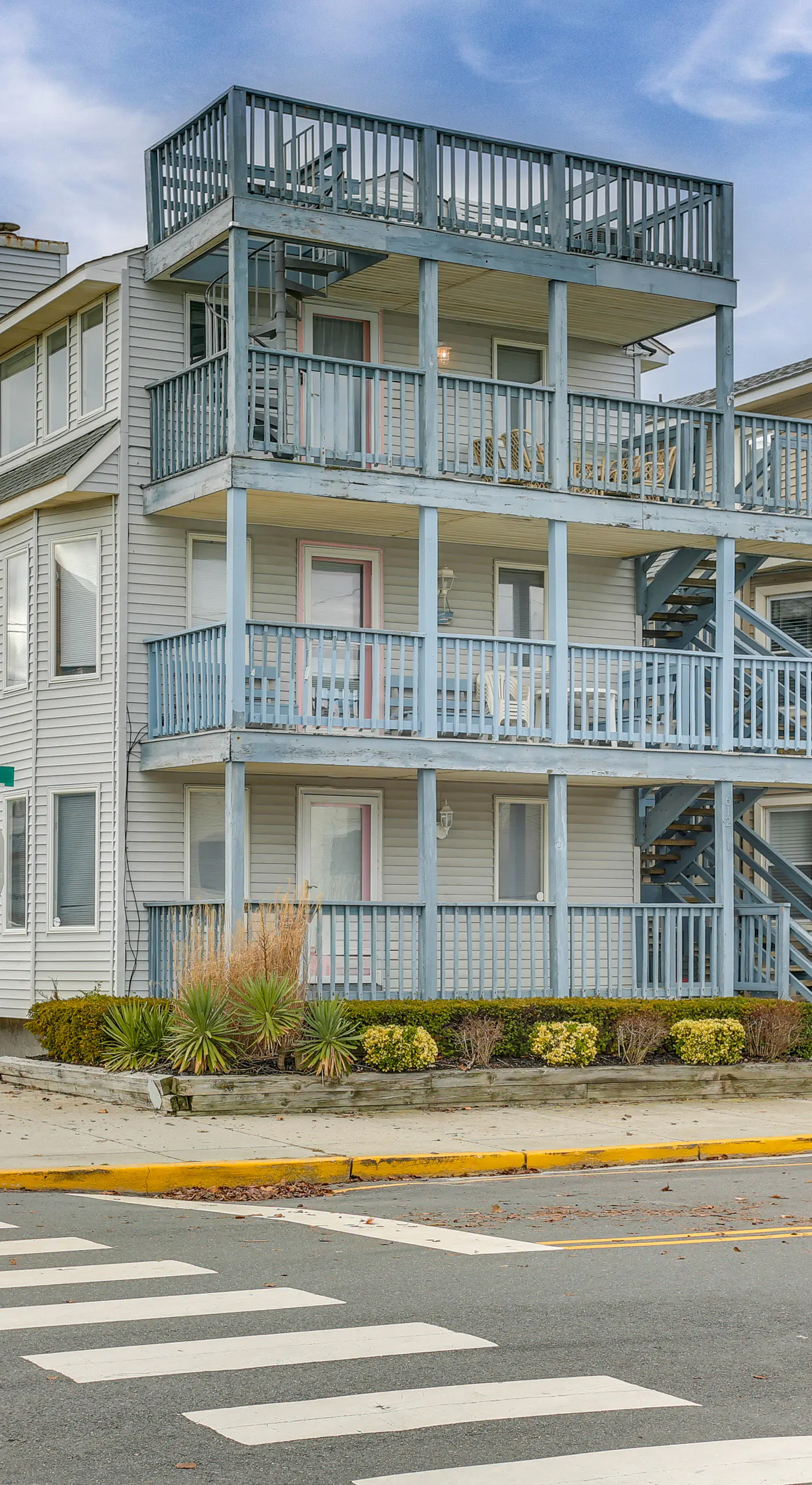 Renovated Ocean City Retreat - Walk to Beach!