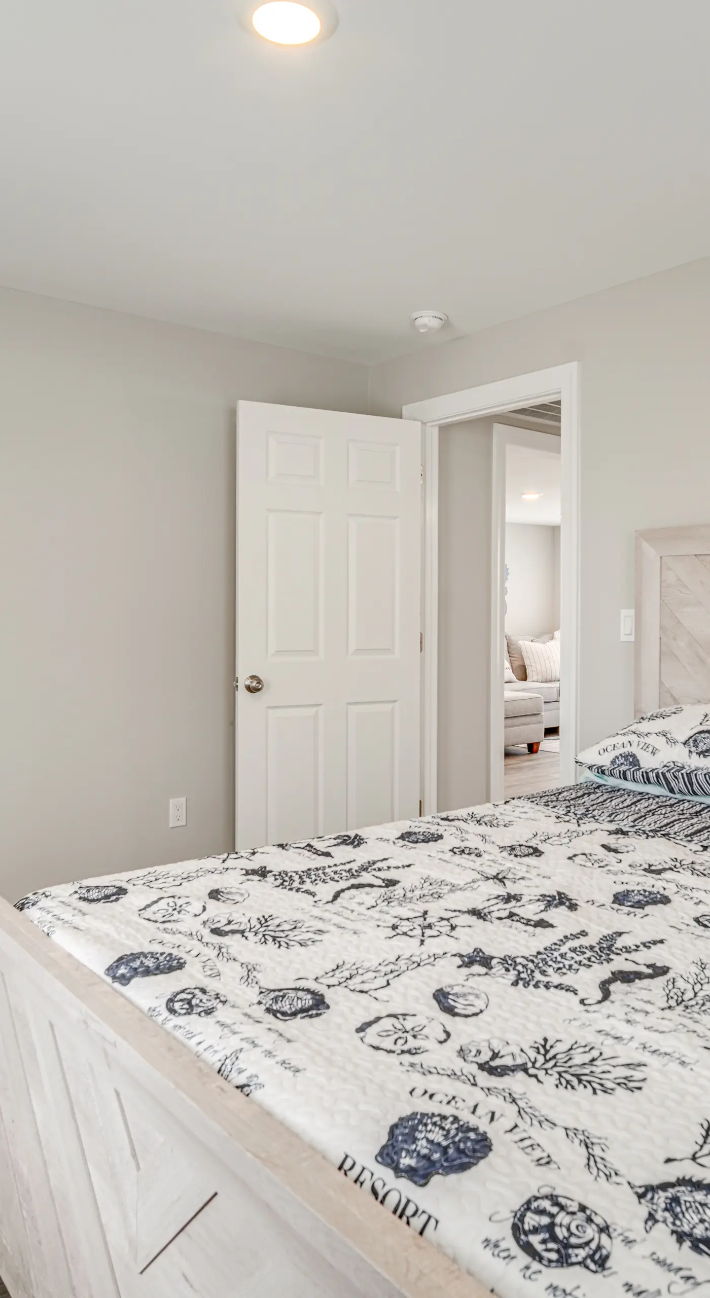 Newly Built North Wildwood Cottage, Walk to Beach!
