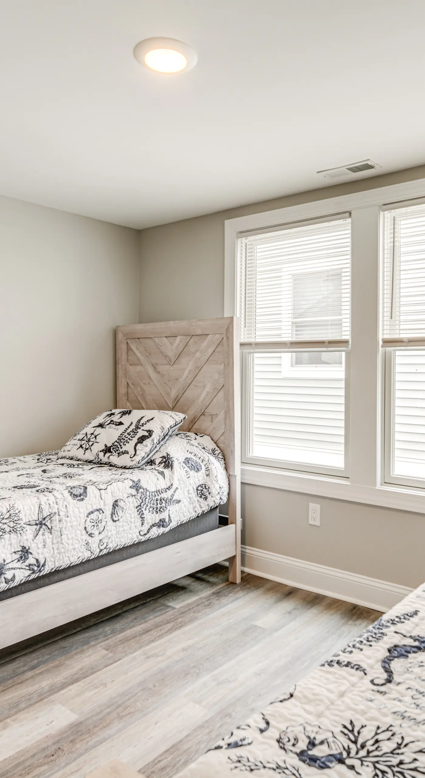 Newly Built North Wildwood Cottage, Walk to Beach!