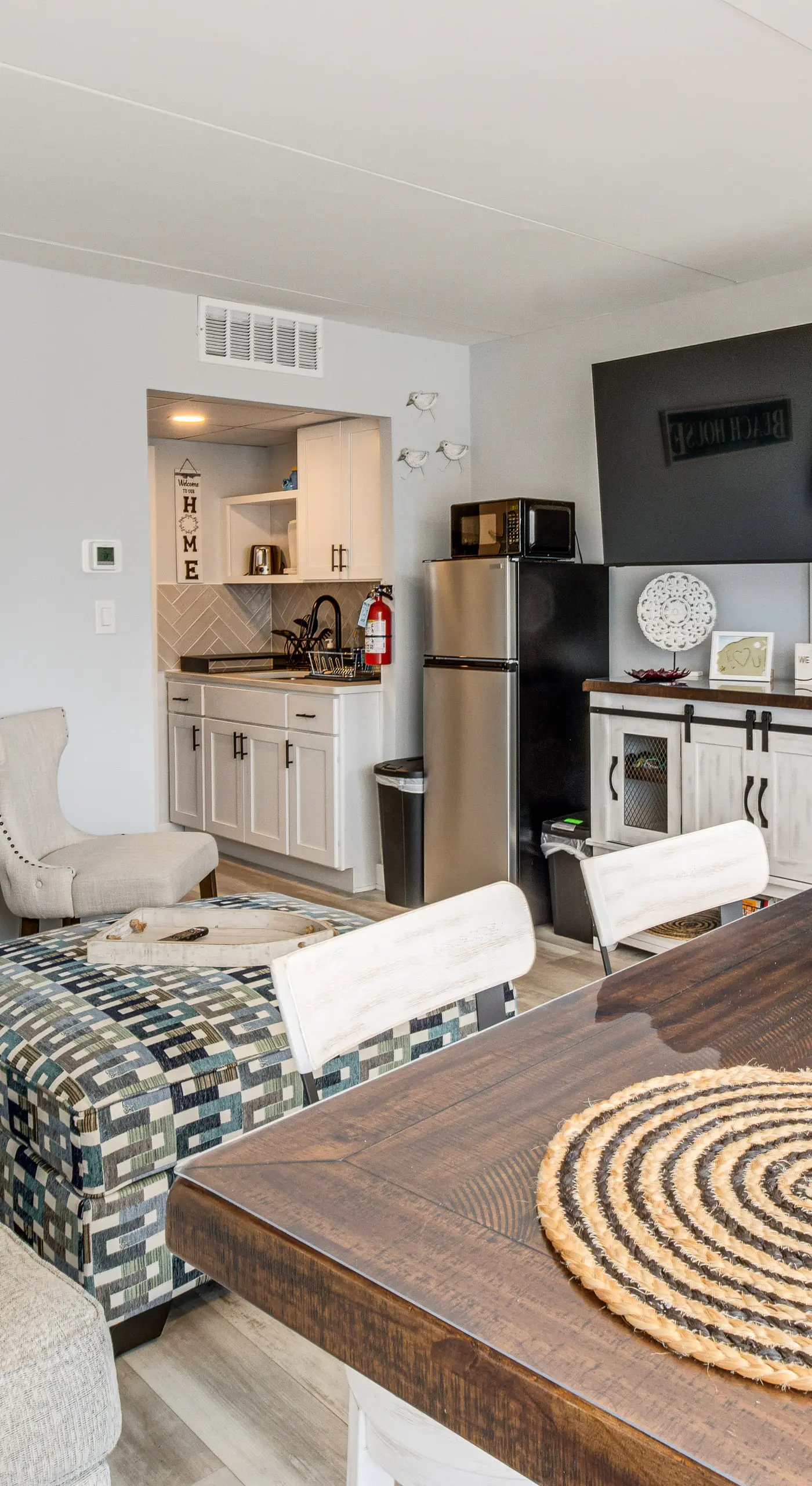 2 Blocks to Beach: Modern Condo in North Wildwood!