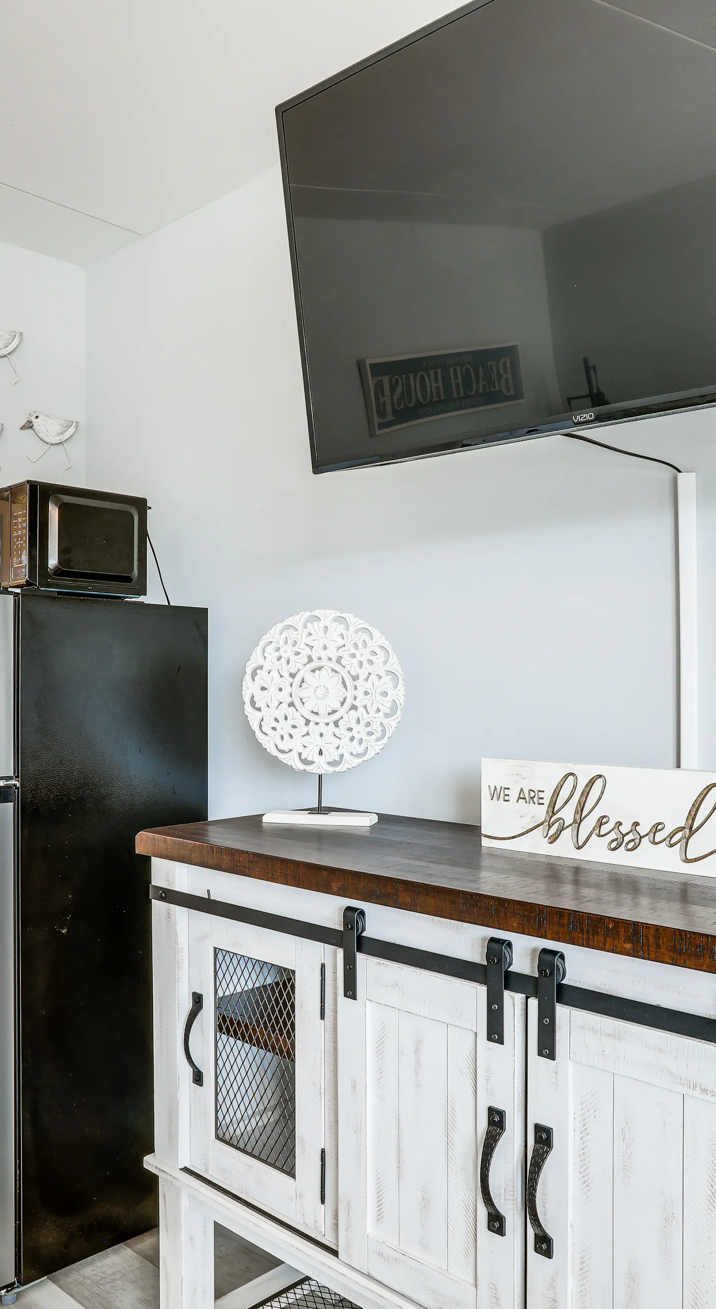 2 Blocks to Beach: Modern Condo in North Wildwood!