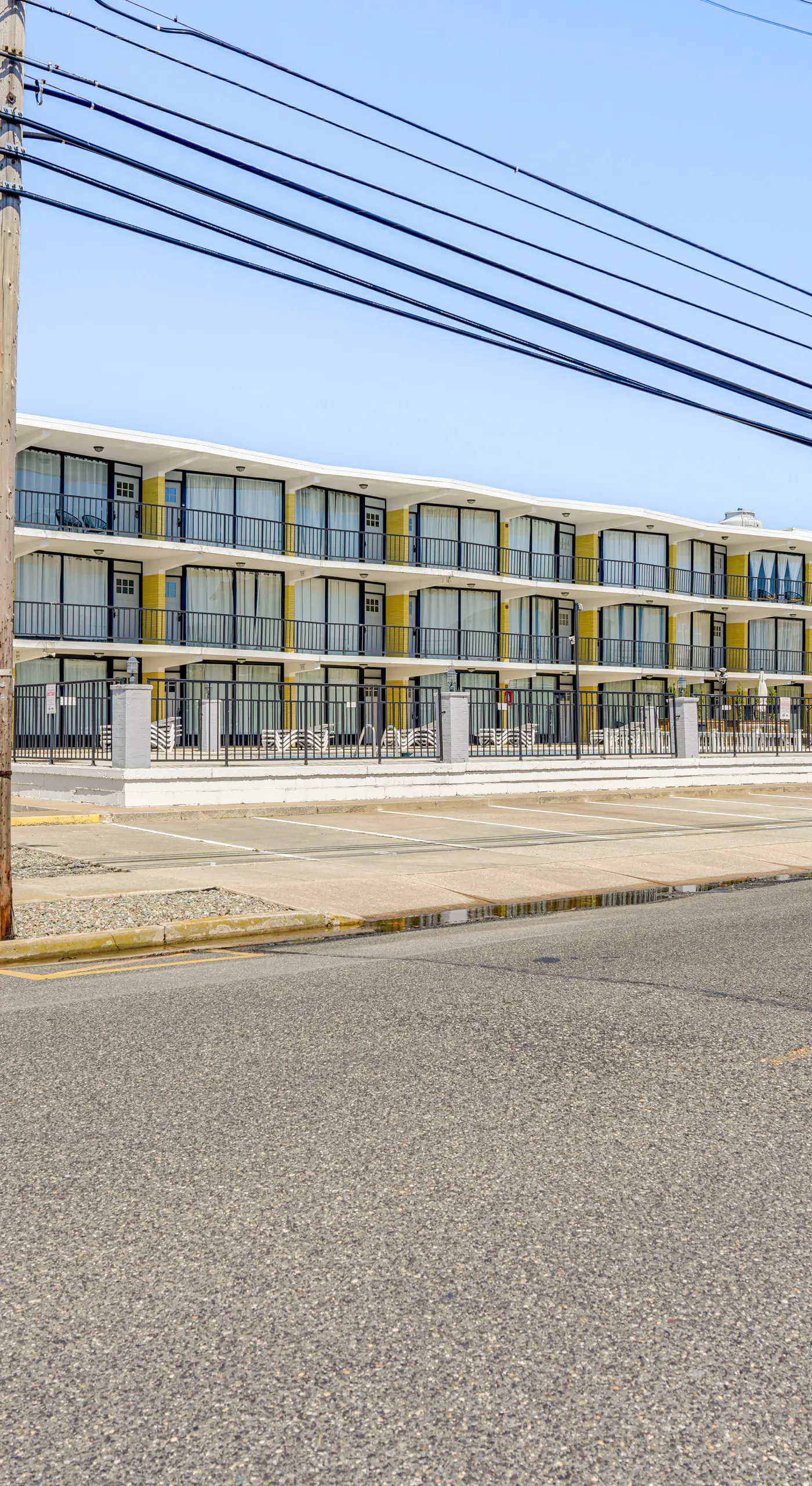 Walk to Beach: North Wildwood Condo w/ Pool Access