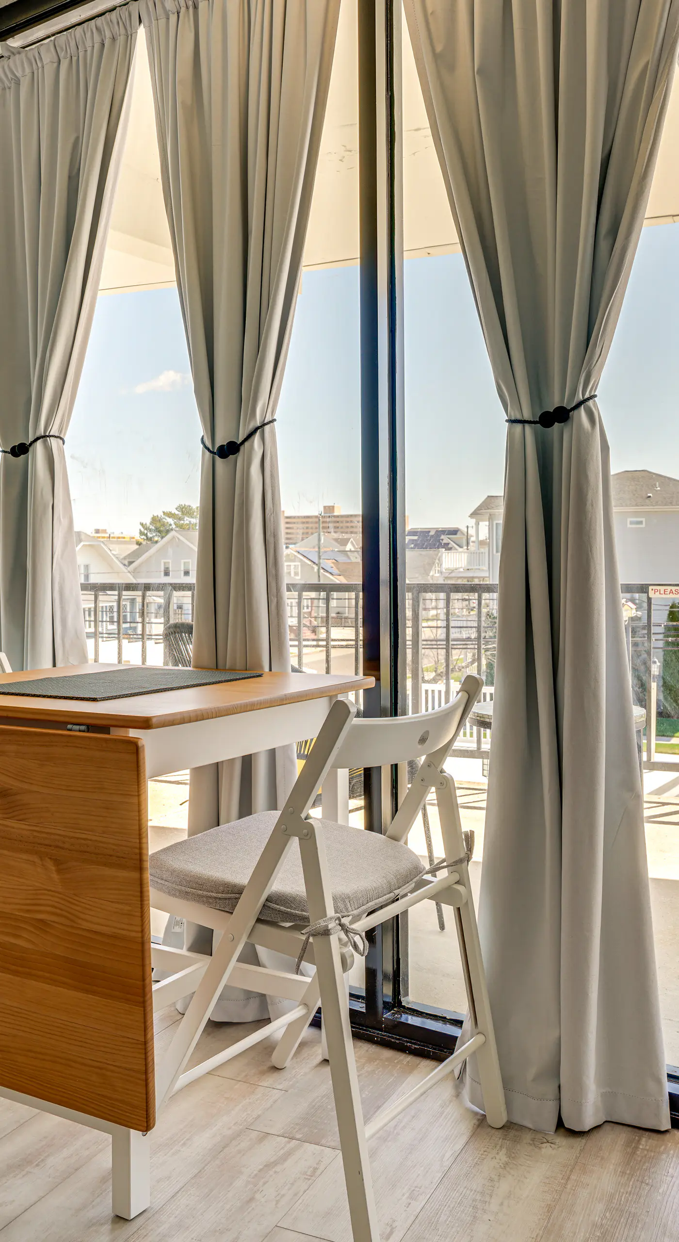 Walk to Beach: North Wildwood Condo w/ Pool Access