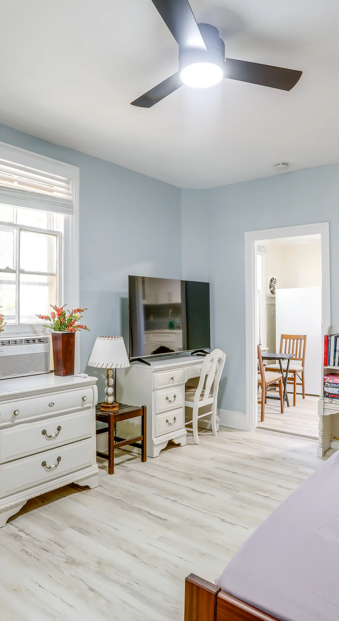 Walk to Beach & Dtwn: Apt in Ocean Grove