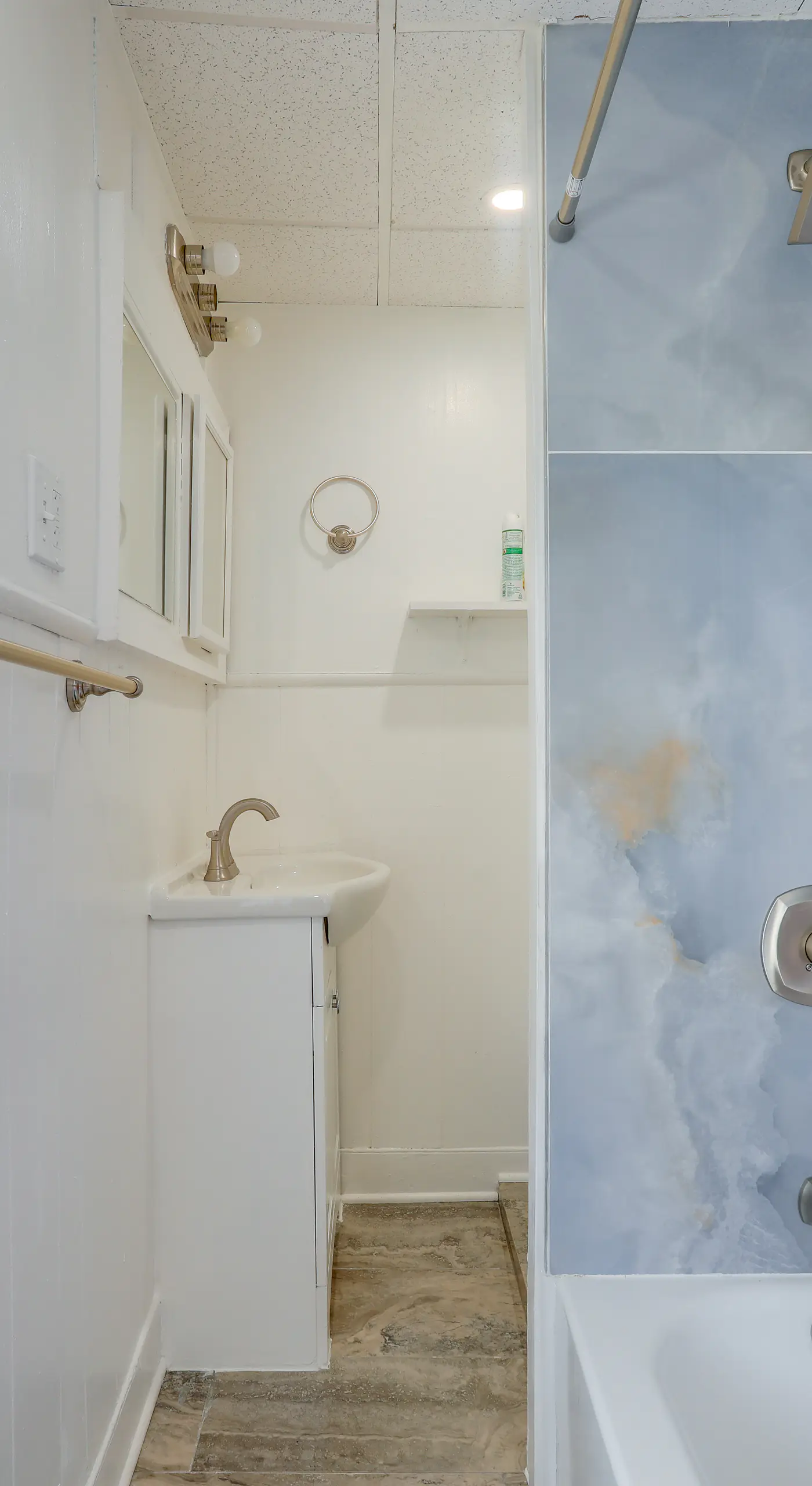 2 Blocks to Beach: Sunny Ocean Grove Apartment
