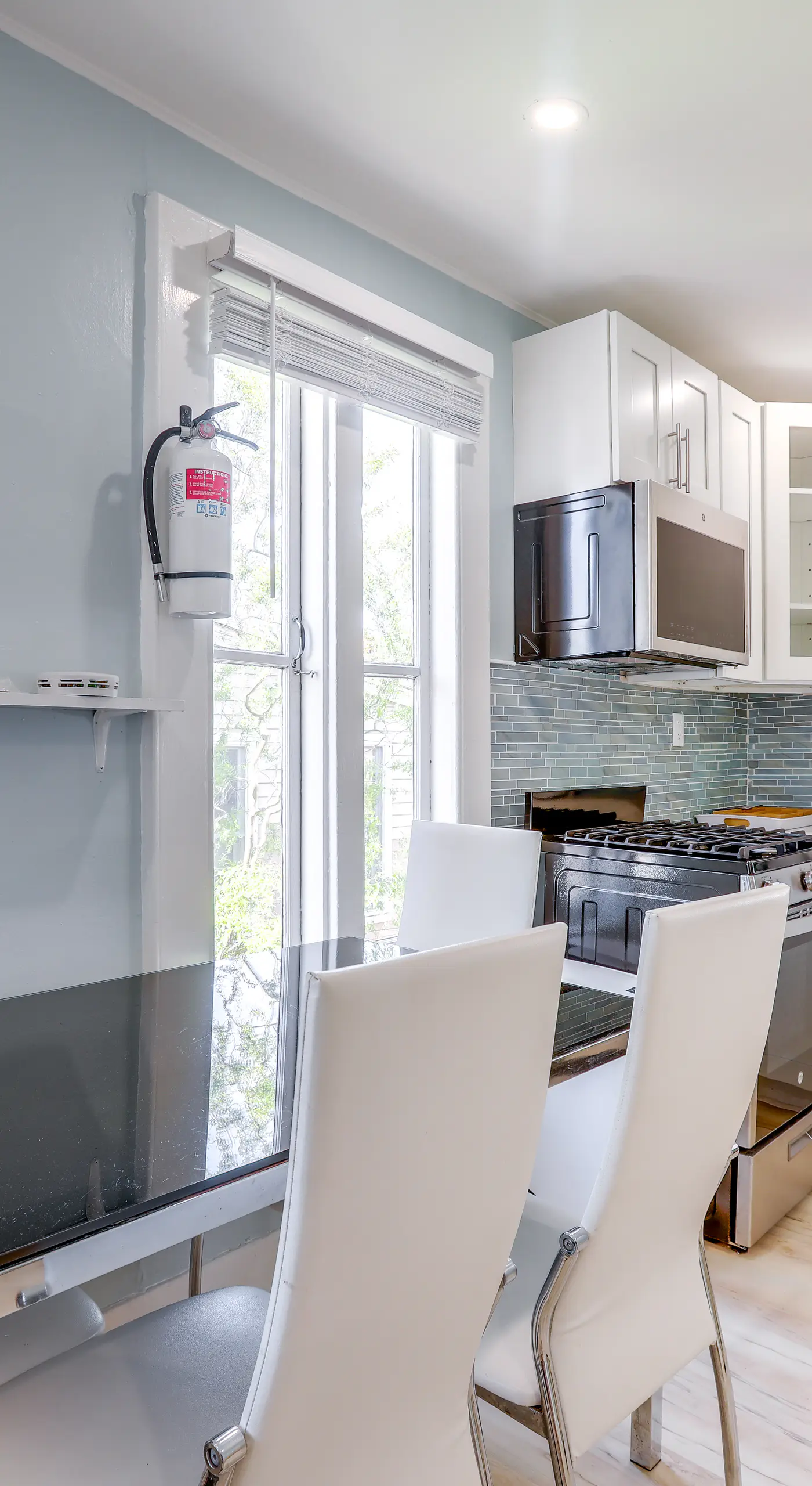 2 Blocks to Beach: Sunny Ocean Grove Apartment