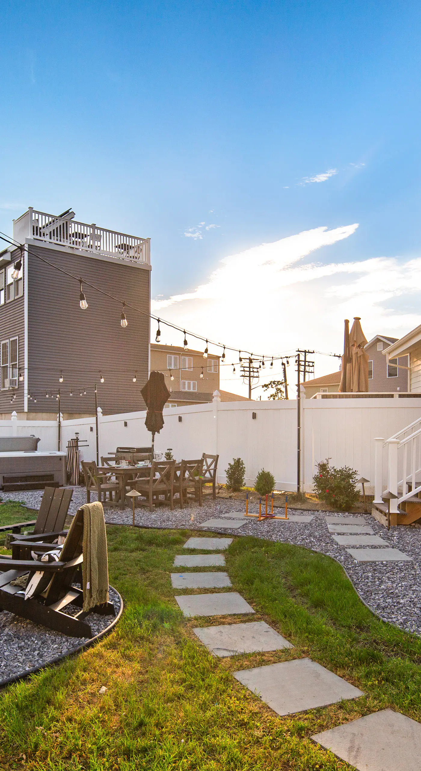 Luxe & Cozy Gem: Walk to Beach & Boardwalk - Bikes