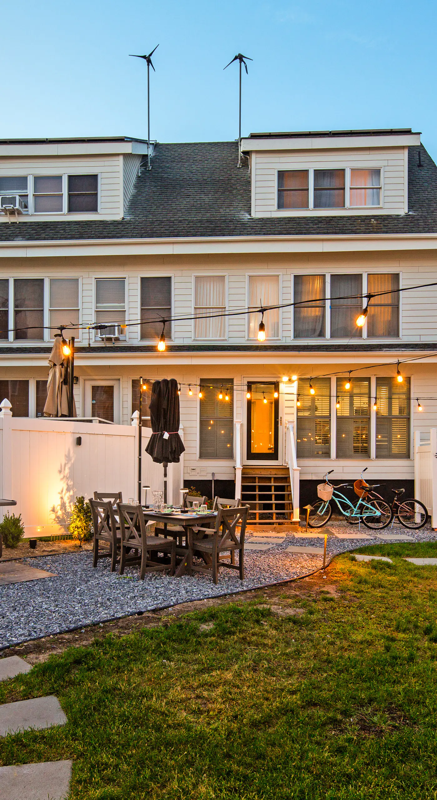 Luxe & Cozy Gem: Walk to Beach & Boardwalk - Bikes